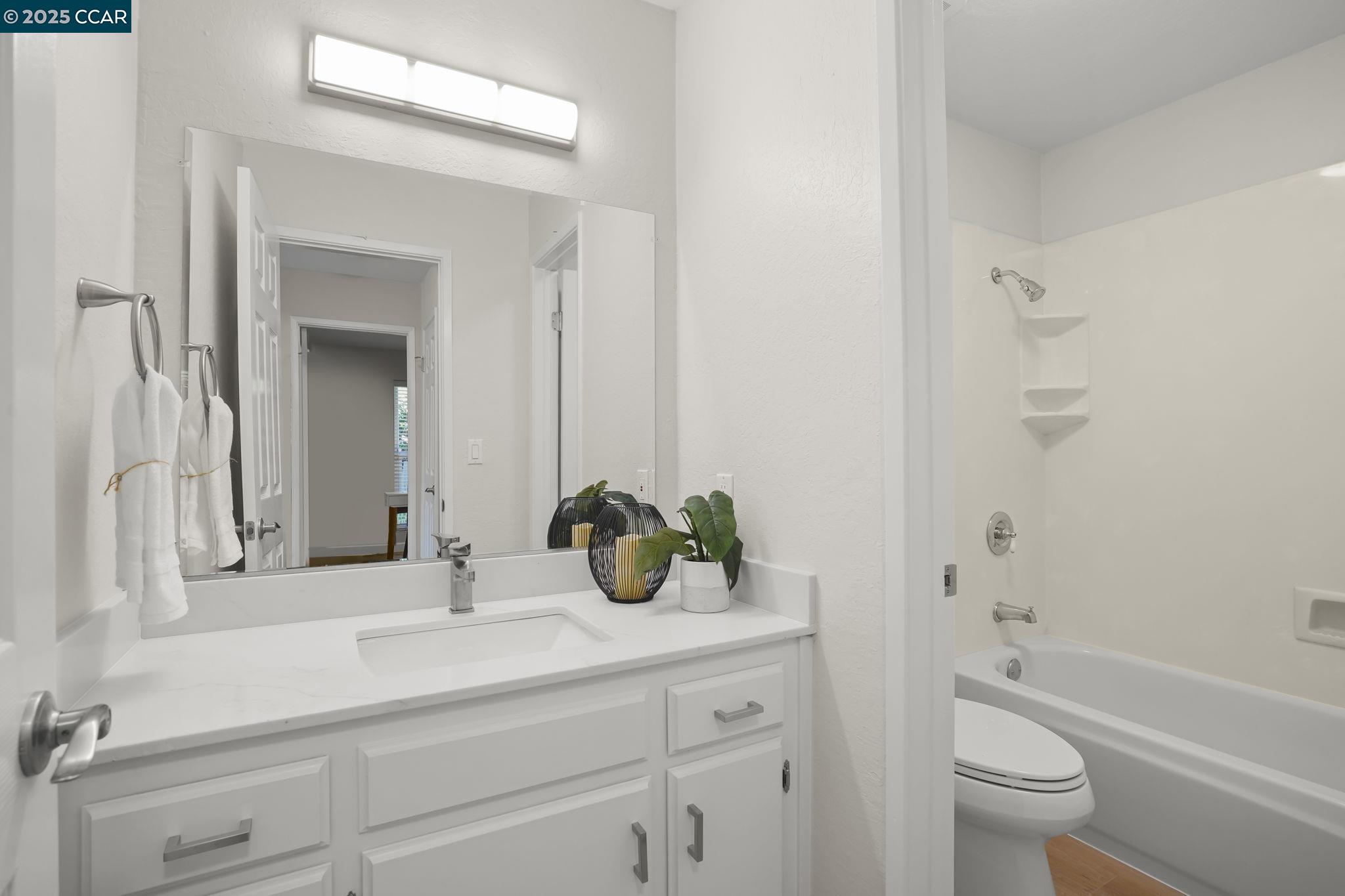 Photo #14: 41106429 Listing: Photo #14