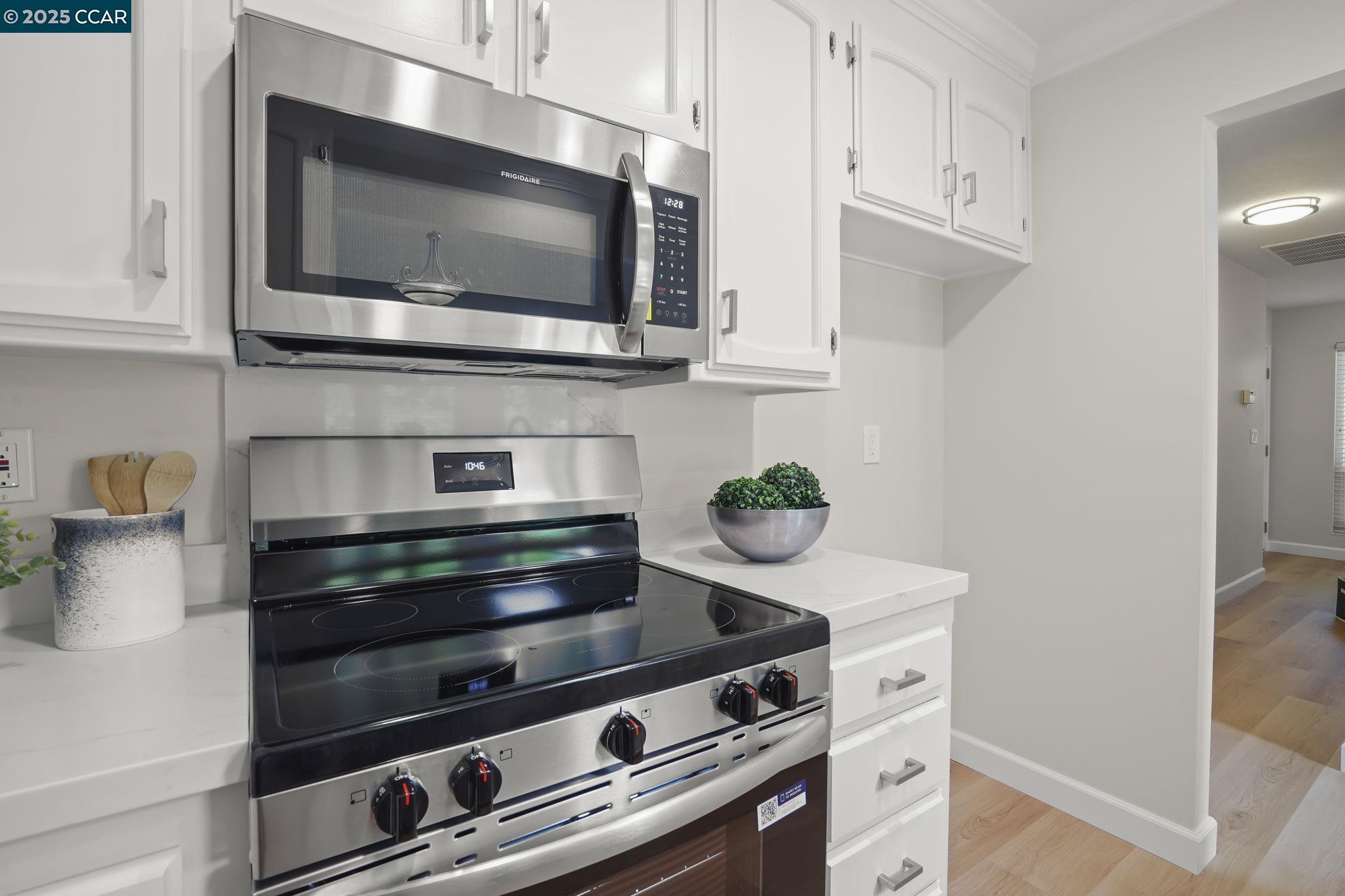 Photo #7: 41106429 Listing: Photo #7