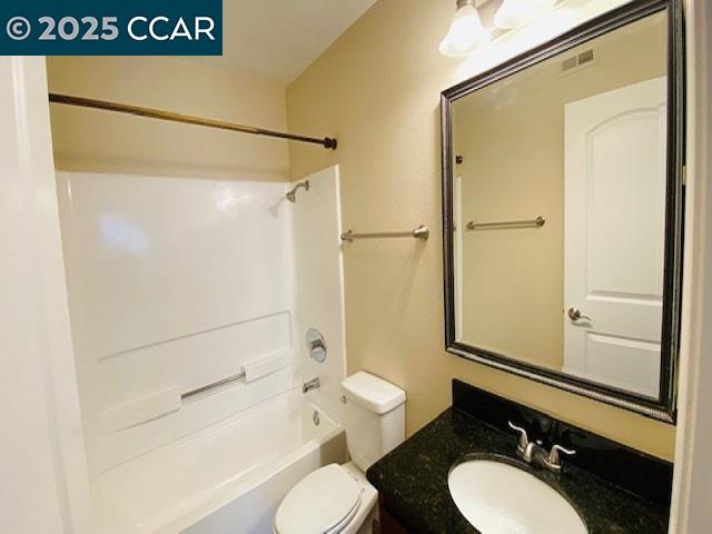 265 Reflections Dr # 17, San Ramon, California 94583, 2 Bedrooms Bedrooms, 6 Rooms Rooms,2 BathroomsBathrooms,Residential Lease,For Rent,265 Reflections Dr # 17,41106430