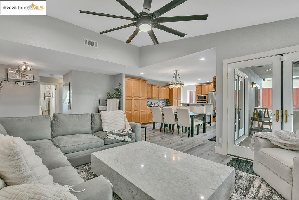 6216 Dark Star Way, Orangevale, California 95662, 4 Bedrooms Bedrooms, 7 Rooms Rooms,2 BathroomsBathrooms,Residential,For Sale,6216 Dark Star Way,41106431
