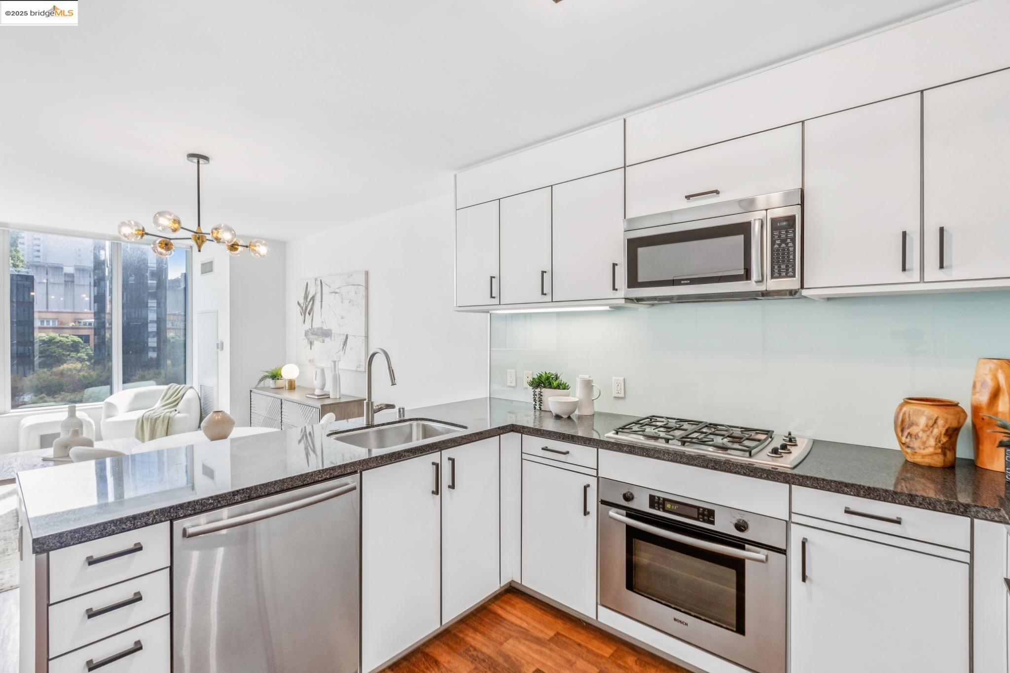 Detail Gallery Image 13 of 58 For 333 Main 7b,  San Francisco,  CA 94105 - 2 Beds | 2 Baths