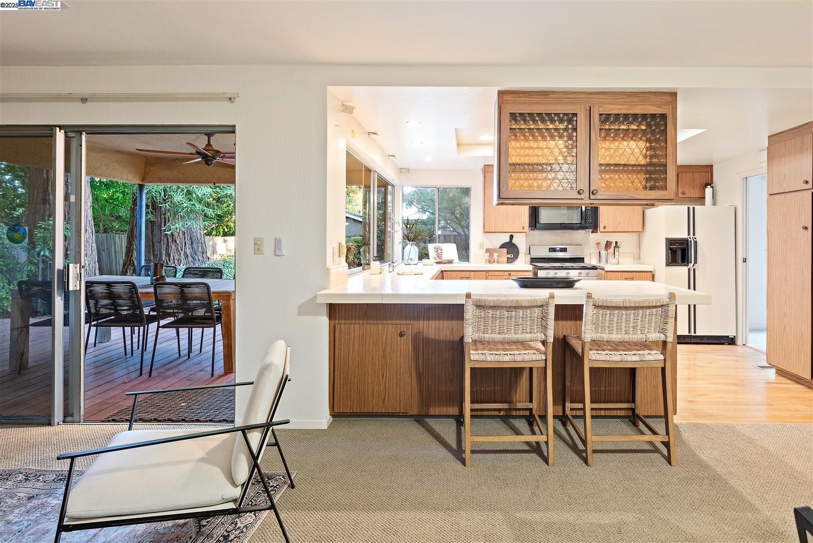 2175 Lariat Ln, Walnut Creek, California 94596, 5 Bedrooms Bedrooms, 10 Rooms Rooms,3 BathroomsBathrooms,Residential,For Sale,2175 Lariat Ln,41106434
