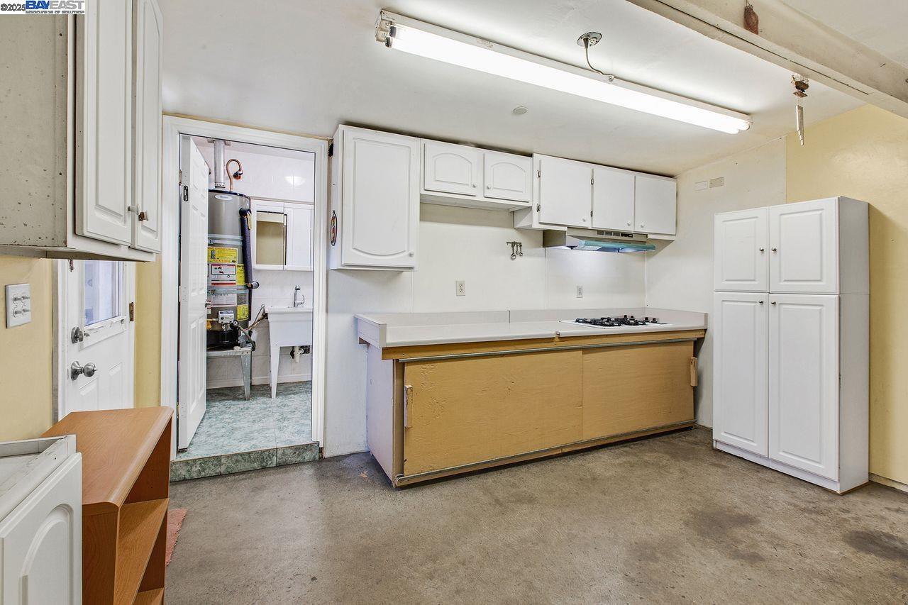 4421 Cahill St, Fremont, California 94538, 4 Bedrooms Bedrooms, 7 Rooms Rooms,3 BathroomsBathrooms,Residential,For Sale,4421 Cahill St,41106435