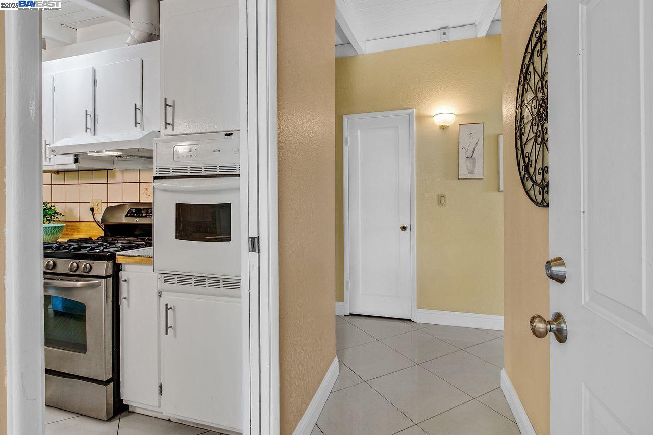 4421 Cahill St, Fremont, California 94538, 4 Bedrooms Bedrooms, 7 Rooms Rooms,3 BathroomsBathrooms,Residential,For Sale,4421 Cahill St,41106435