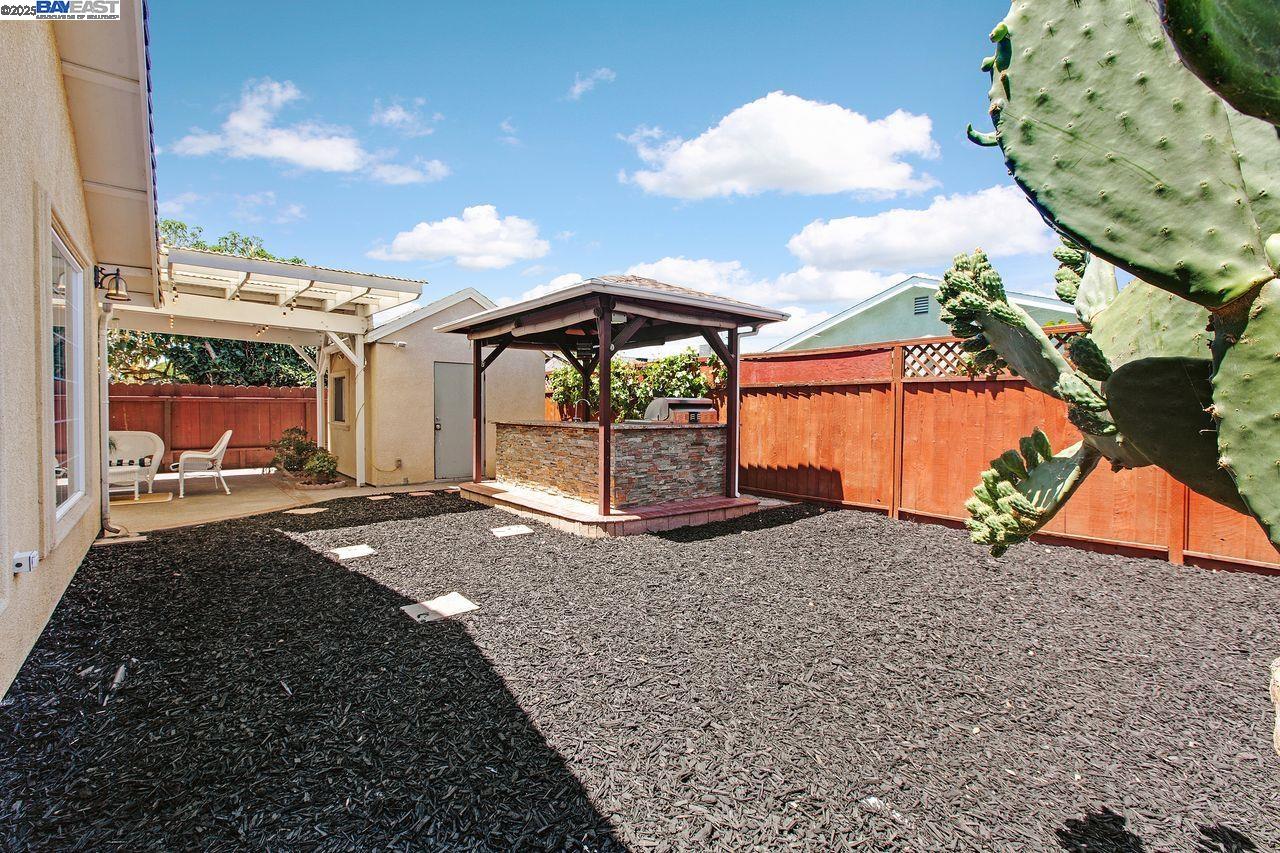 4421 Cahill St, Fremont, California 94538, 4 Bedrooms Bedrooms, 7 Rooms Rooms,3 BathroomsBathrooms,Residential,For Sale,4421 Cahill St,41106435