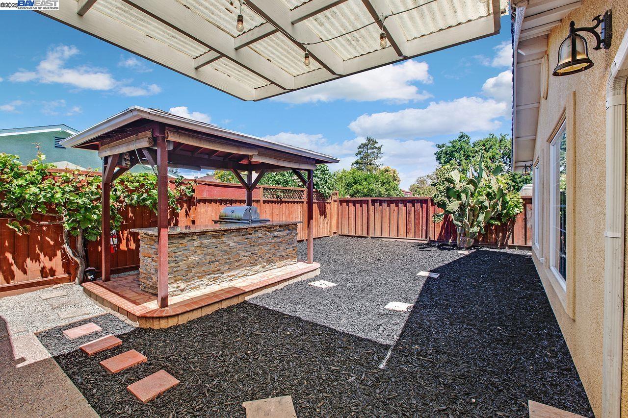 4421 Cahill St, Fremont, California 94538, 4 Bedrooms Bedrooms, 7 Rooms Rooms,3 BathroomsBathrooms,Residential,For Sale,4421 Cahill St,41106435