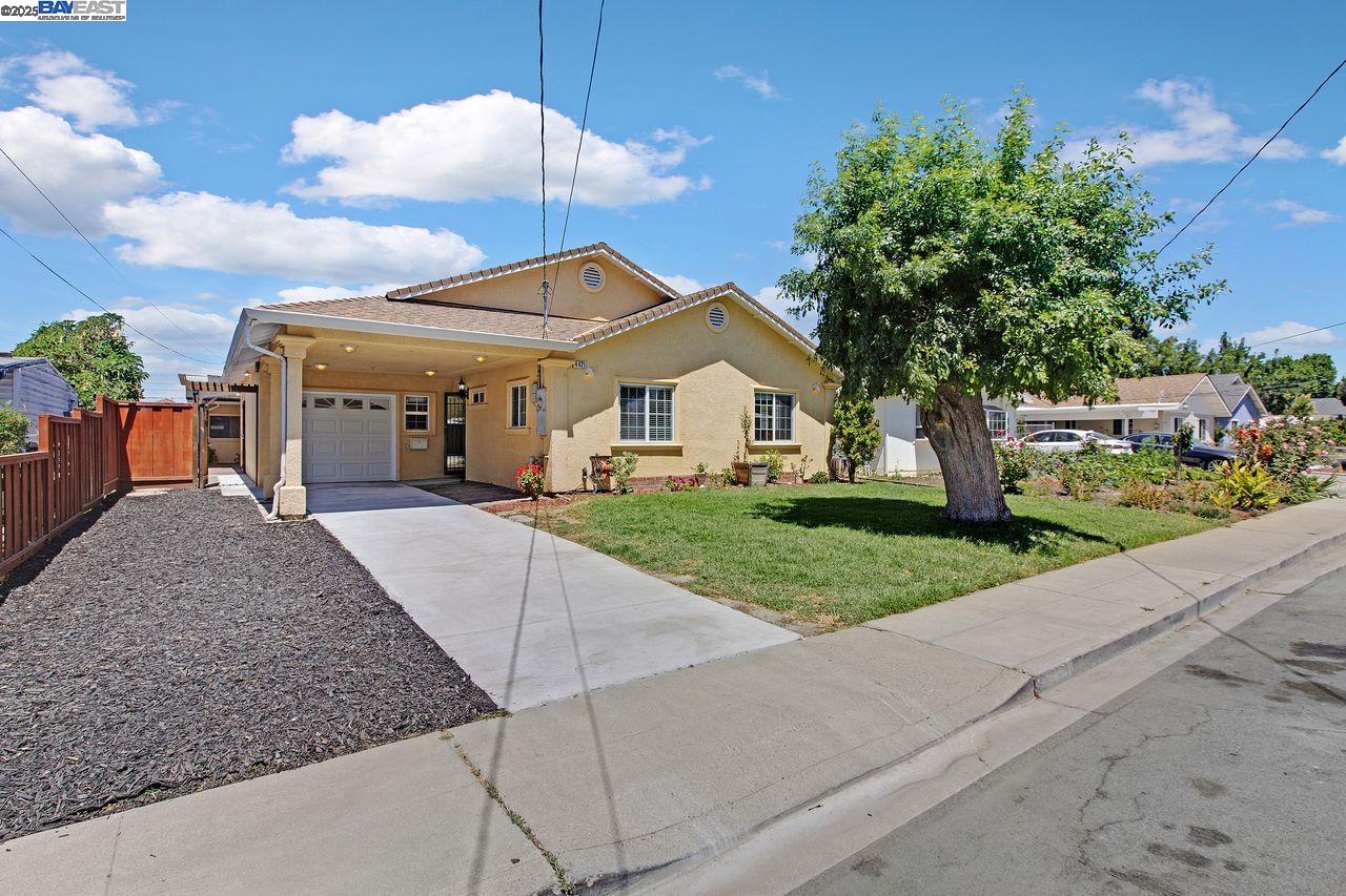 4421 Cahill St, Fremont, California 94538, 4 Bedrooms Bedrooms, 7 Rooms Rooms,3 BathroomsBathrooms,Residential,For Sale,4421 Cahill St,41106435