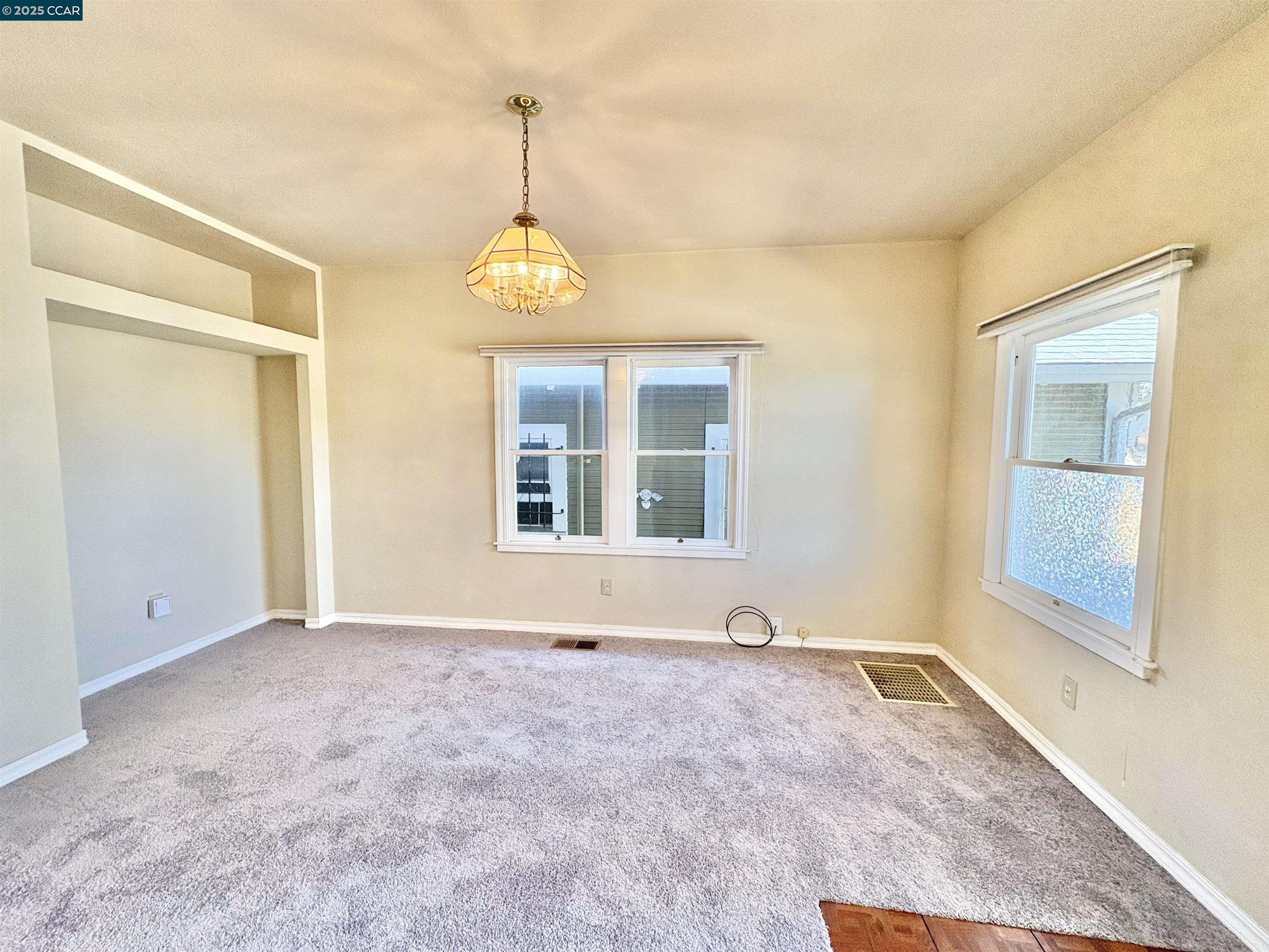 Detail Gallery Image 6 of 37 For 821 Virginia St, Vallejo,  CA 94590 - 3 Beds | 1 Baths