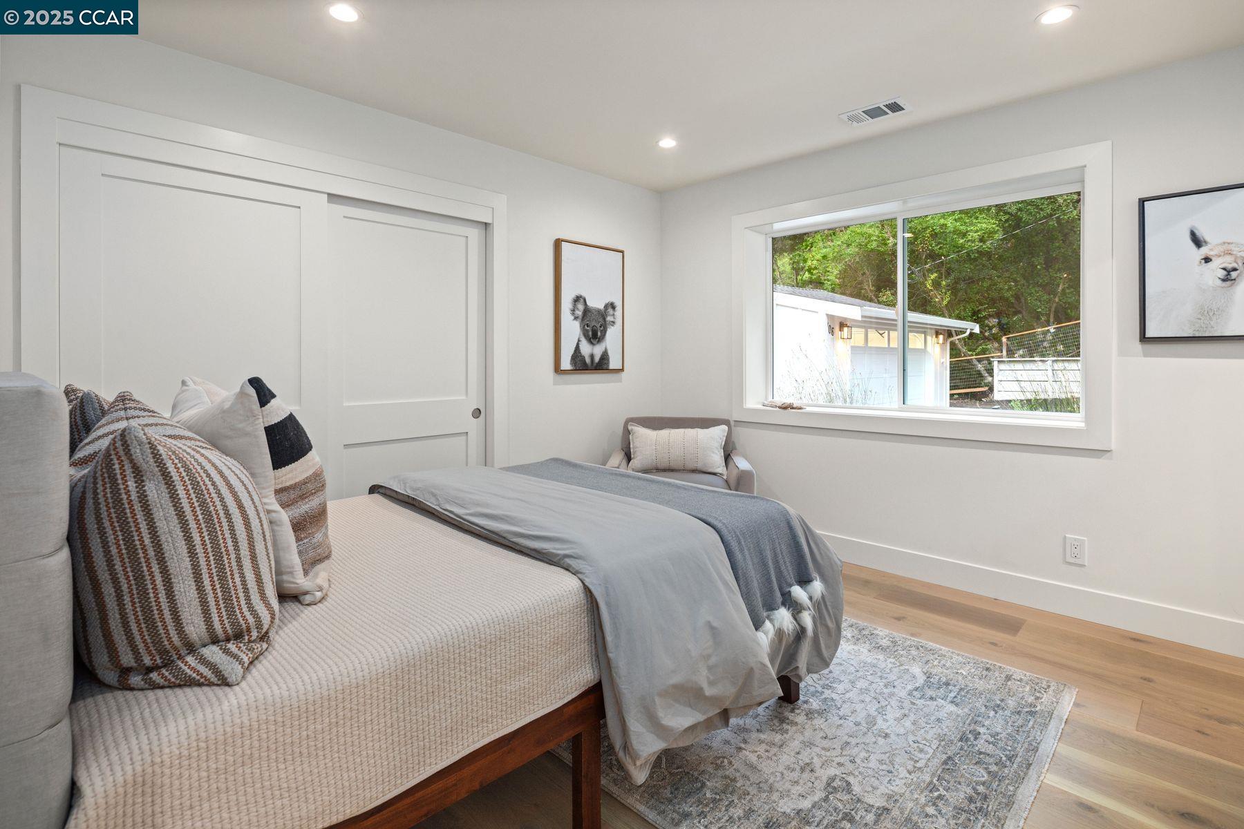 706 St Marys Road, Lafayette, California 94549, 4 Bedrooms Bedrooms, 7 Rooms Rooms,4 BathroomsBathrooms,Residential,For Sale,706 St Marys Road,41106437