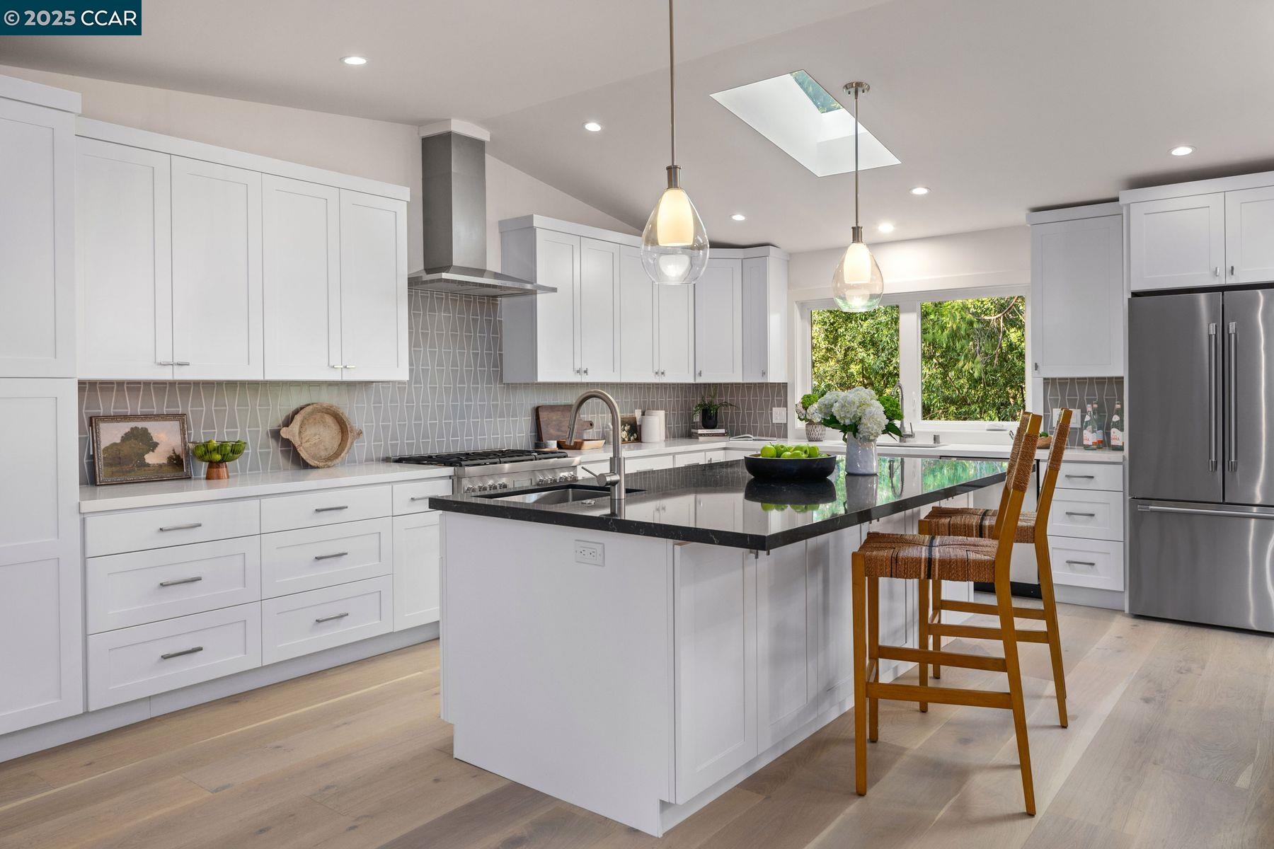 706 St Marys Road, Lafayette, California 94549, 4 Bedrooms Bedrooms, 7 Rooms Rooms,4 BathroomsBathrooms,Residential,For Sale,706 St Marys Road,41106437