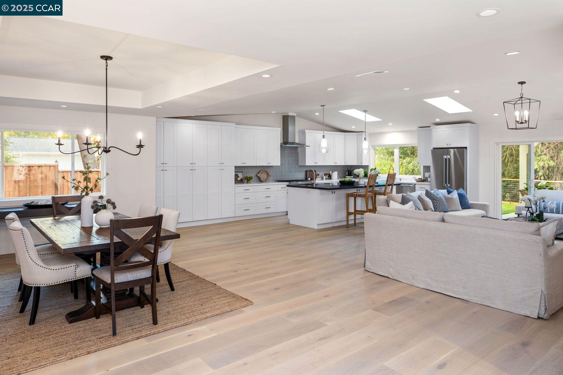 706 St Marys Road, Lafayette, California 94549, 4 Bedrooms Bedrooms, 7 Rooms Rooms,4 BathroomsBathrooms,Residential,For Sale,706 St Marys Road,41106437