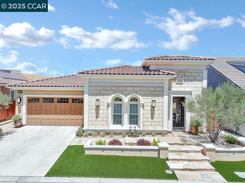 Front Image Thumbnail for CC41106441