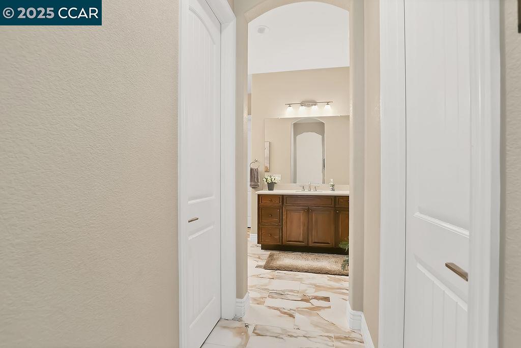 1927 Burgundy Ln, Brentwood, California 94513, 2 Bedrooms Bedrooms, 10 Rooms Rooms,2 BathroomsBathrooms,Residential,For Sale,1927 Burgundy Ln,41106441