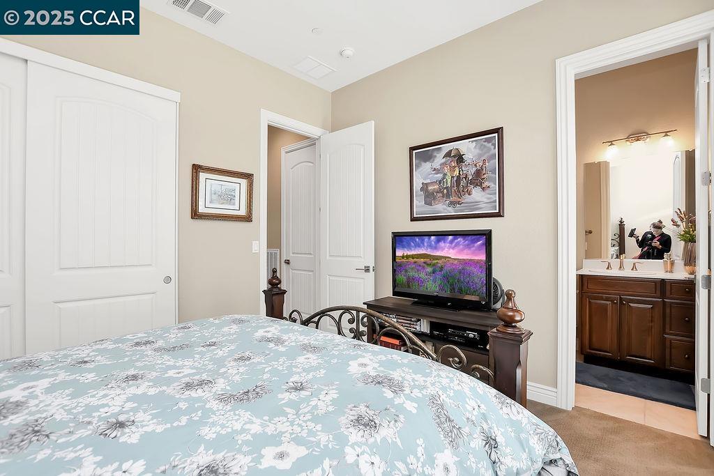 1927 Burgundy Ln, Brentwood, California 94513, 2 Bedrooms Bedrooms, 10 Rooms Rooms,2 BathroomsBathrooms,Residential,For Sale,1927 Burgundy Ln,41106441