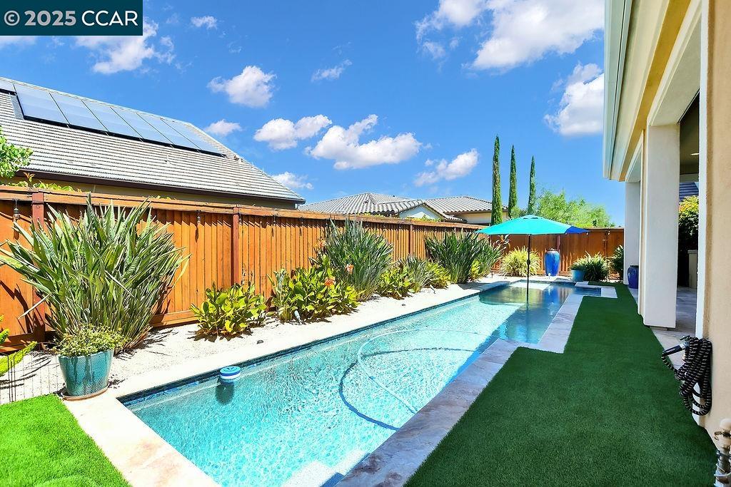 1927 Burgundy Ln, Brentwood, California 94513, 2 Bedrooms Bedrooms, 10 Rooms Rooms,2 BathroomsBathrooms,Residential,For Sale,1927 Burgundy Ln,41106441