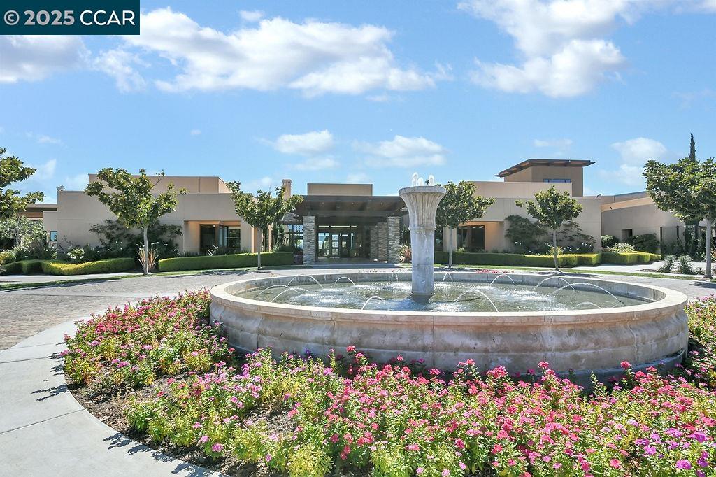 1927 Burgundy Ln, Brentwood, California 94513, 2 Bedrooms Bedrooms, 10 Rooms Rooms,2 BathroomsBathrooms,Residential,For Sale,1927 Burgundy Ln,41106441