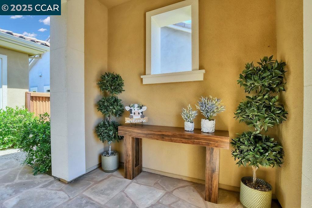 1927 Burgundy Ln, Brentwood, California 94513, 2 Bedrooms Bedrooms, 10 Rooms Rooms,2 BathroomsBathrooms,Residential,For Sale,1927 Burgundy Ln,41106441