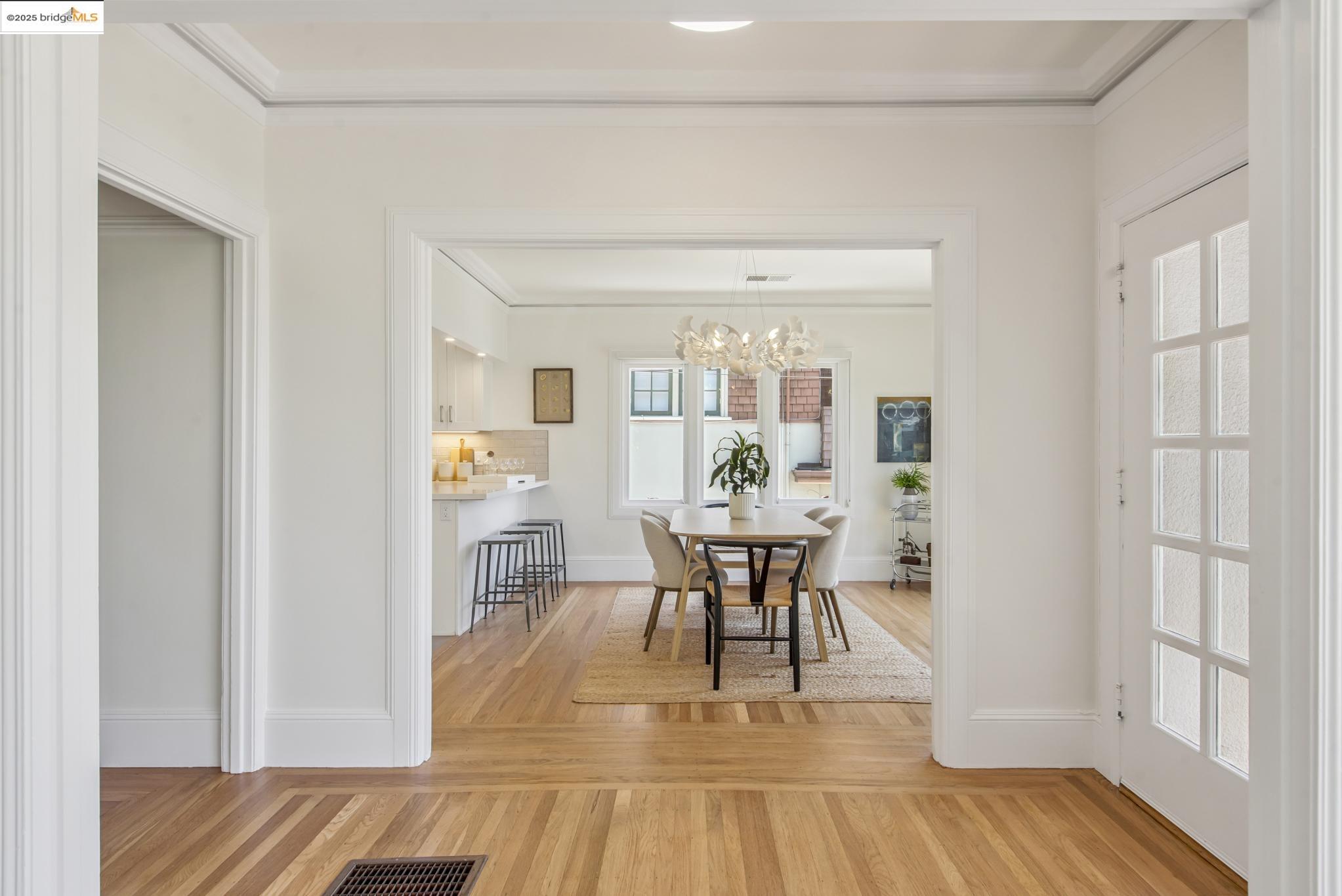 911 San Benito Rd, Berkeley, California 94707, 4 Bedrooms Bedrooms, 7 Rooms Rooms,2 BathroomsBathrooms,Residential,For Sale,911 San Benito Rd,41106445
