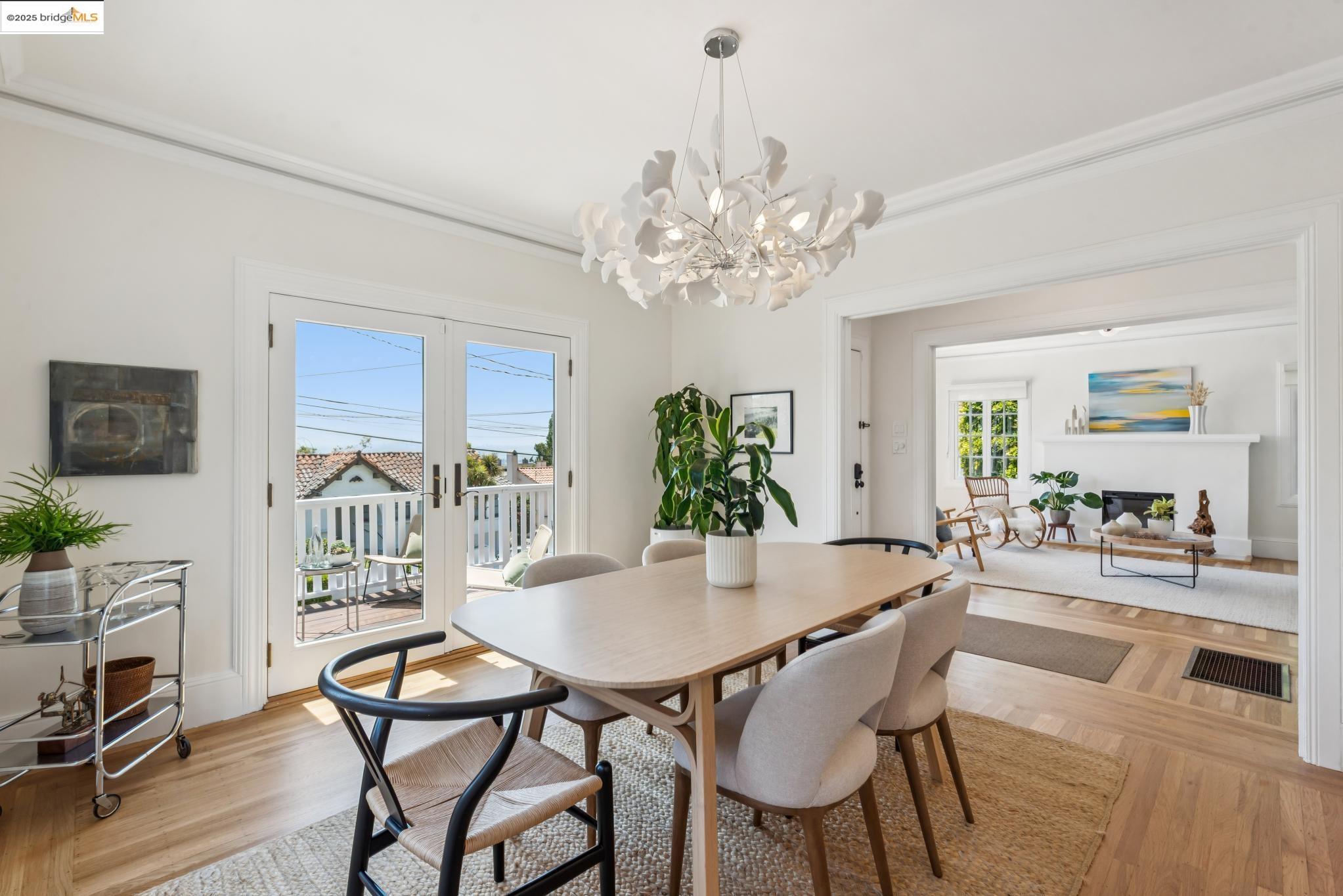 911 San Benito Rd, Berkeley, California 94707, 4 Bedrooms Bedrooms, 7 Rooms Rooms,2 BathroomsBathrooms,Residential,For Sale,911 San Benito Rd,41106445