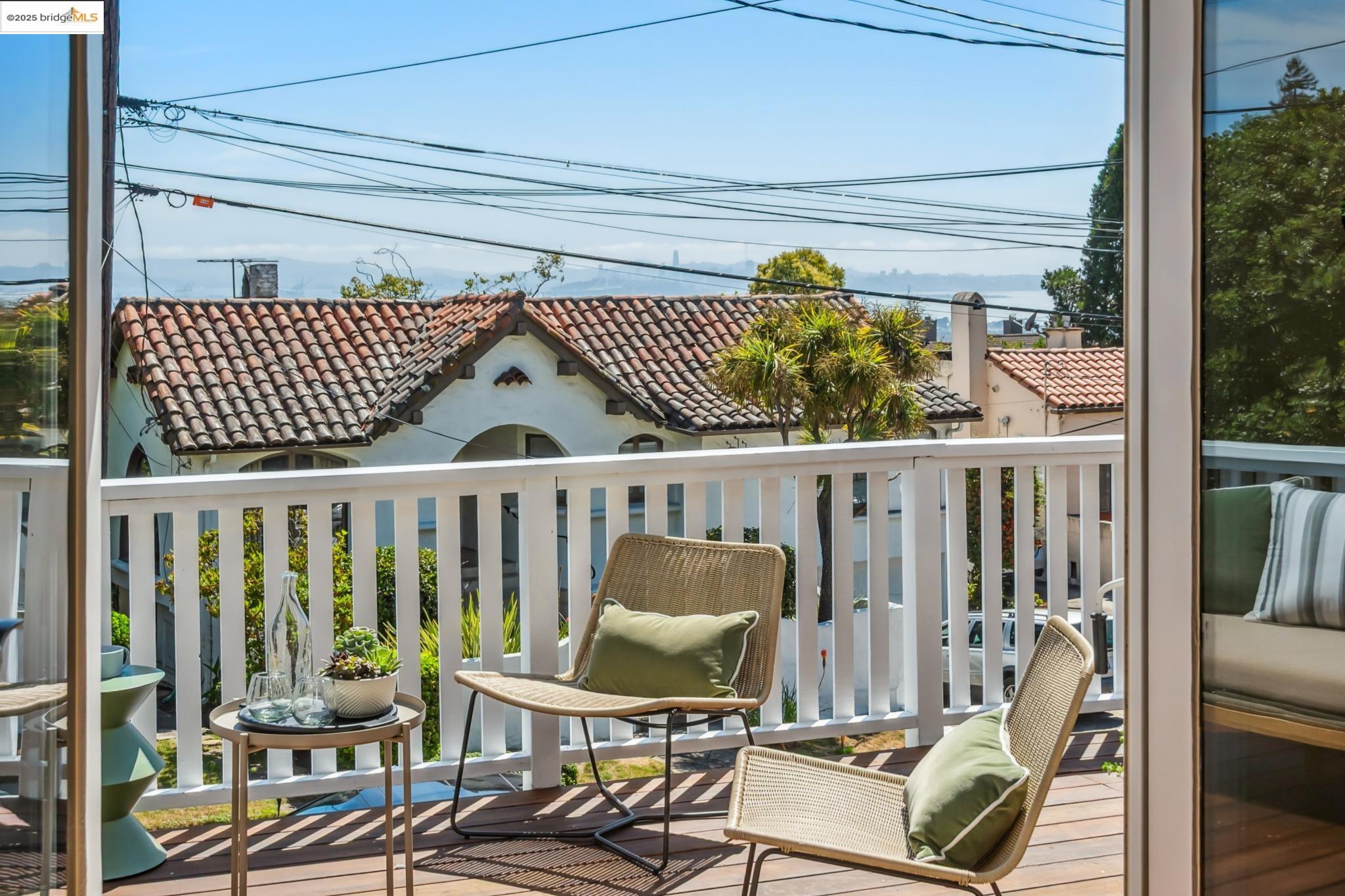 911 San Benito Rd, Berkeley, California 94707, 4 Bedrooms Bedrooms, 7 Rooms Rooms,2 BathroomsBathrooms,Residential,For Sale,911 San Benito Rd,41106445