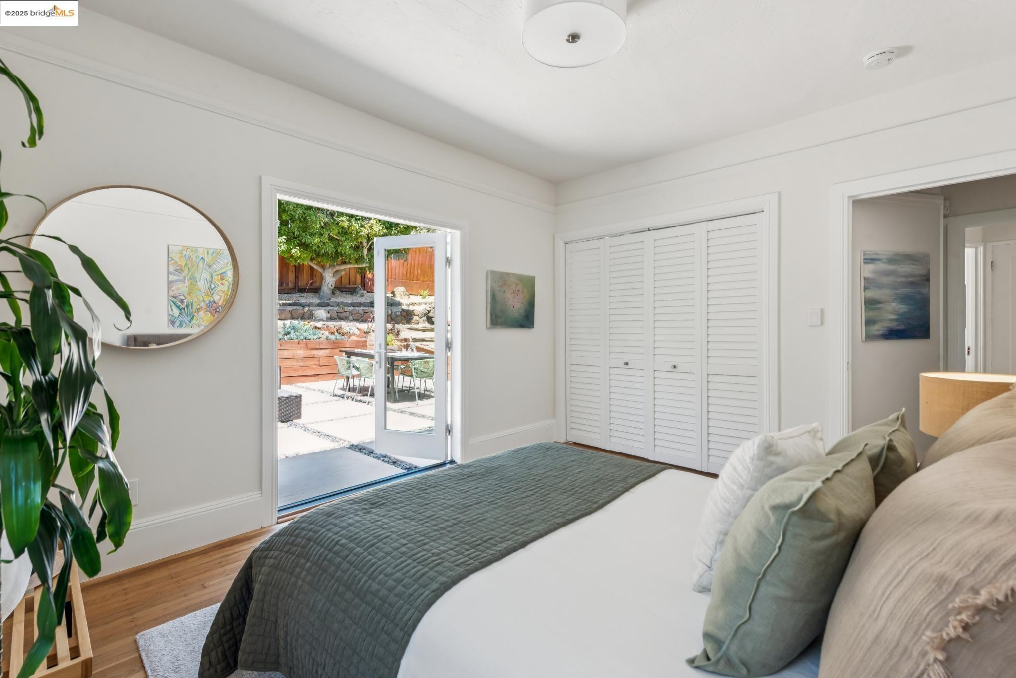 911 San Benito Rd, Berkeley, California 94707, 4 Bedrooms Bedrooms, 7 Rooms Rooms,2 BathroomsBathrooms,Residential,For Sale,911 San Benito Rd,41106445