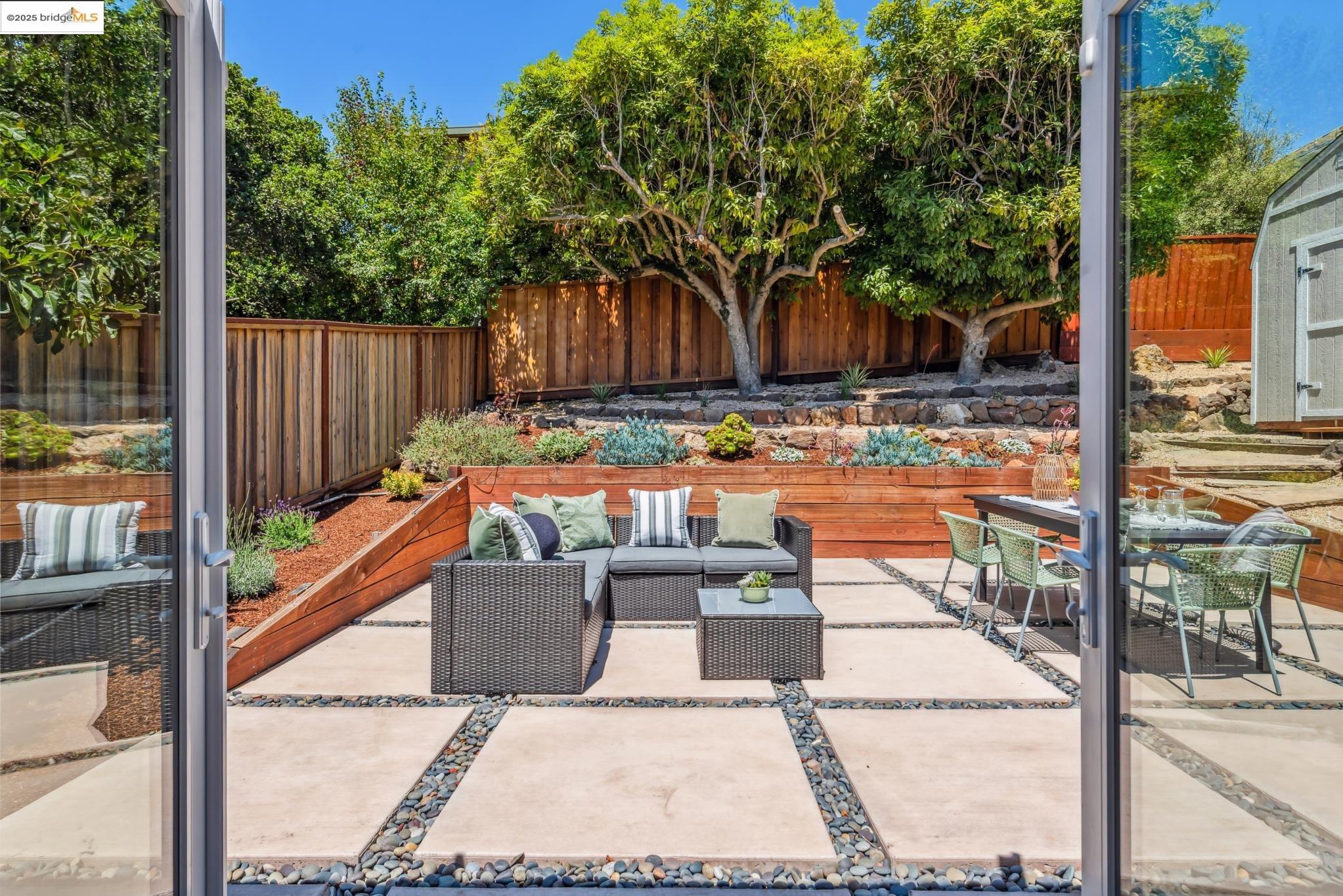 911 San Benito Rd, Berkeley, California 94707, 4 Bedrooms Bedrooms, 7 Rooms Rooms,2 BathroomsBathrooms,Residential,For Sale,911 San Benito Rd,41106445