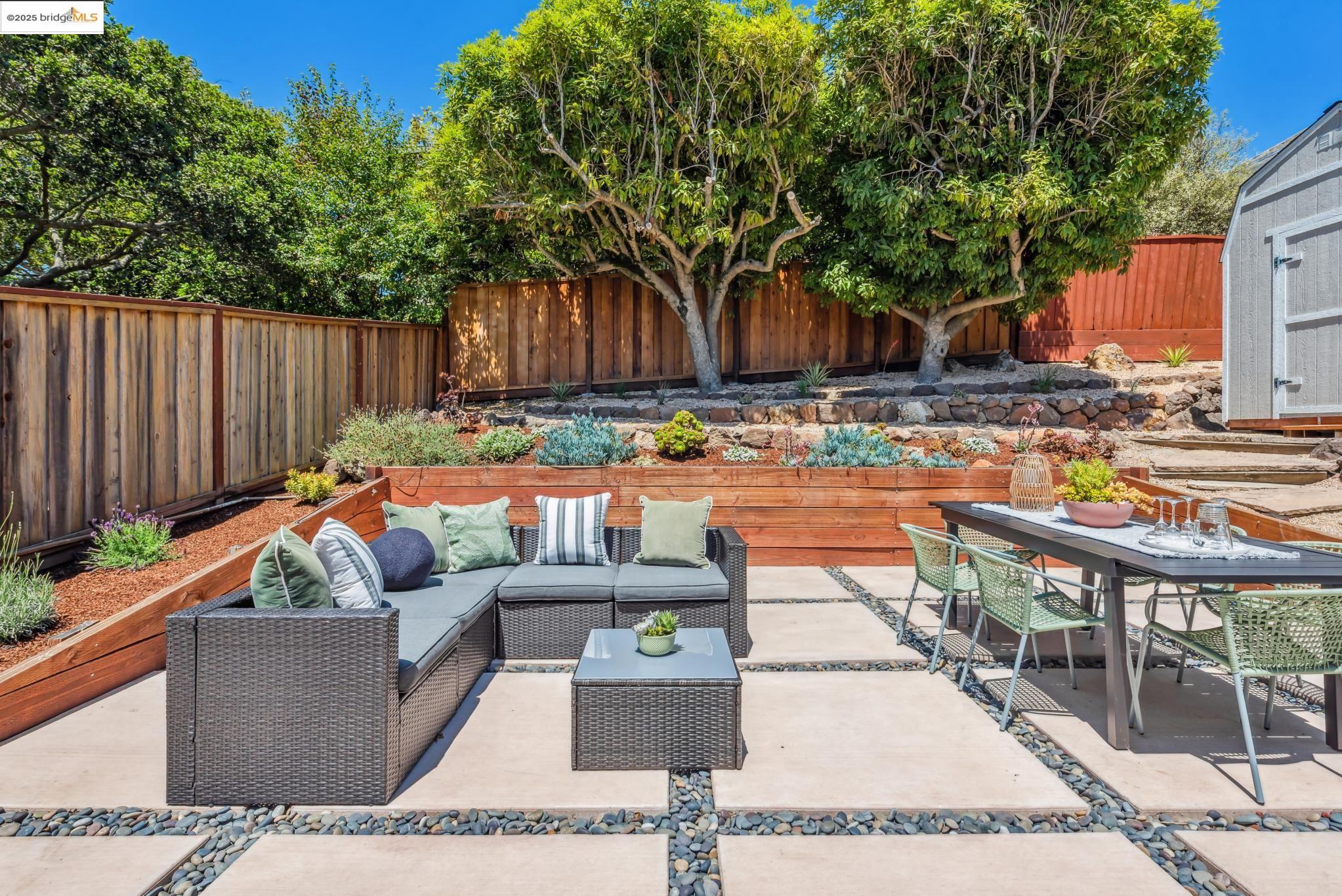 911 San Benito Rd, Berkeley, California 94707, 4 Bedrooms Bedrooms, 7 Rooms Rooms,2 BathroomsBathrooms,Residential,For Sale,911 San Benito Rd,41106445