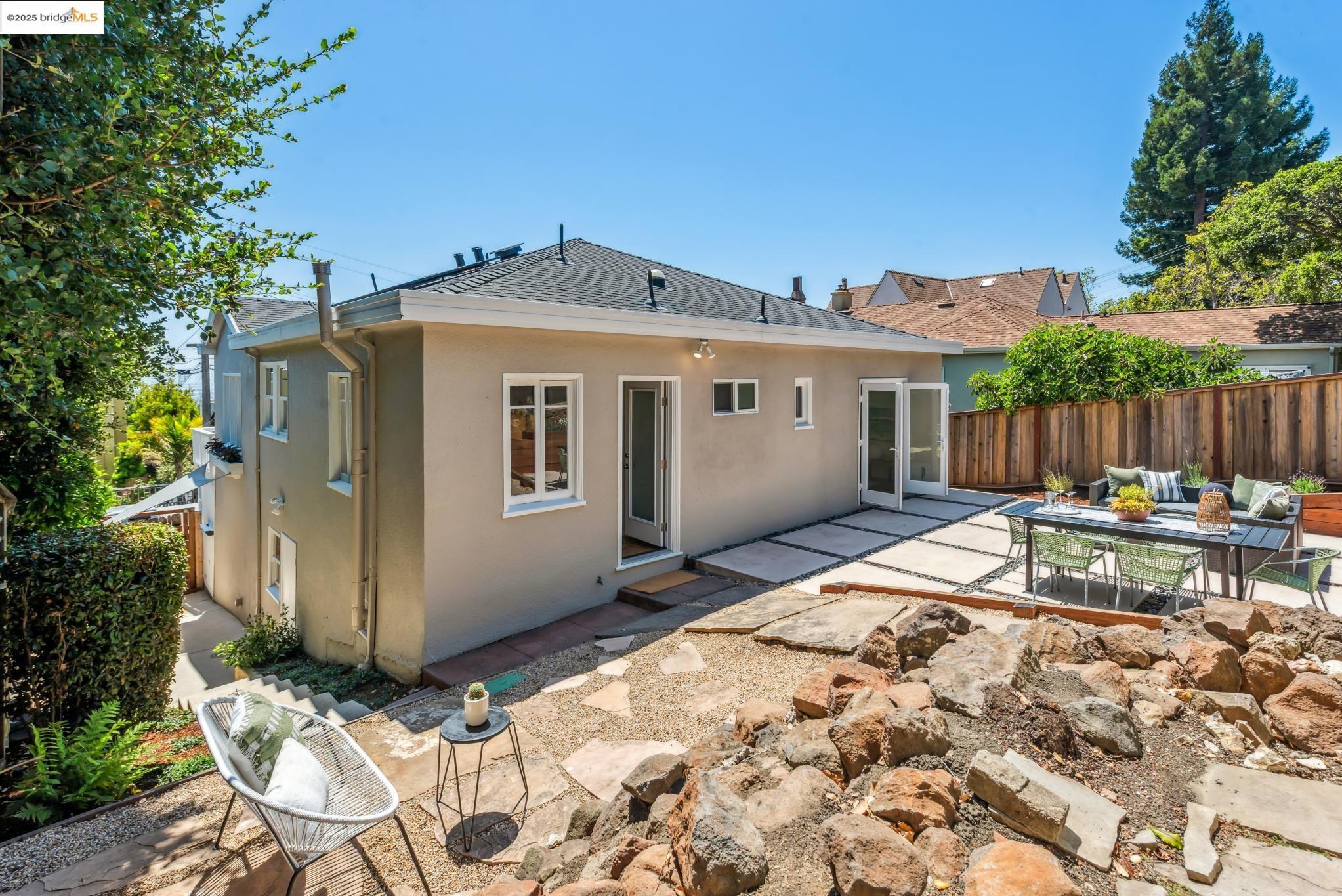 911 San Benito Rd, Berkeley, California 94707, 4 Bedrooms Bedrooms, 7 Rooms Rooms,2 BathroomsBathrooms,Residential,For Sale,911 San Benito Rd,41106445