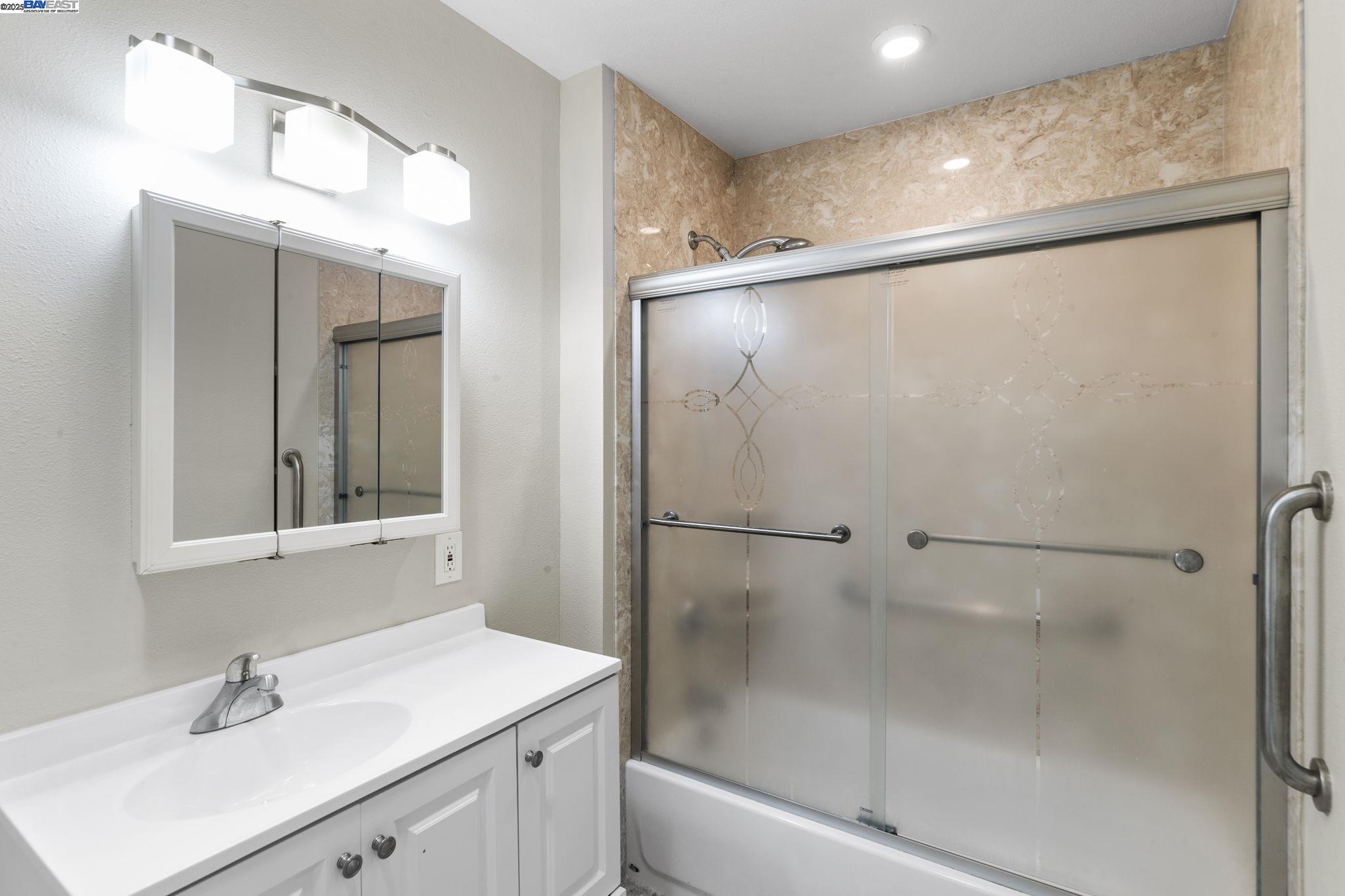 1128 Verona Ave, Livermore, California 94550, 4 Bedrooms Bedrooms, 7 Rooms Rooms,3 BathroomsBathrooms,Residential,For Sale,1128 Verona Ave,41106446