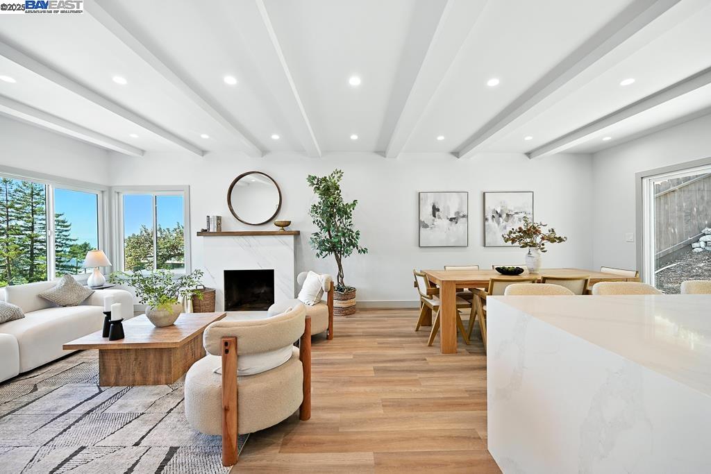 411 Vassar Ave, Berkeley, California 94708, 3 Bedrooms Bedrooms, 6 Rooms Rooms,3 BathroomsBathrooms,Residential,For Sale,411 Vassar Ave,41106448