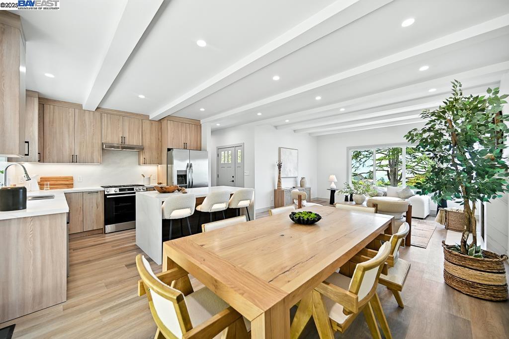 411 Vassar Ave, Berkeley, California 94708, 3 Bedrooms Bedrooms, 6 Rooms Rooms,3 BathroomsBathrooms,Residential,For Sale,411 Vassar Ave,41106448