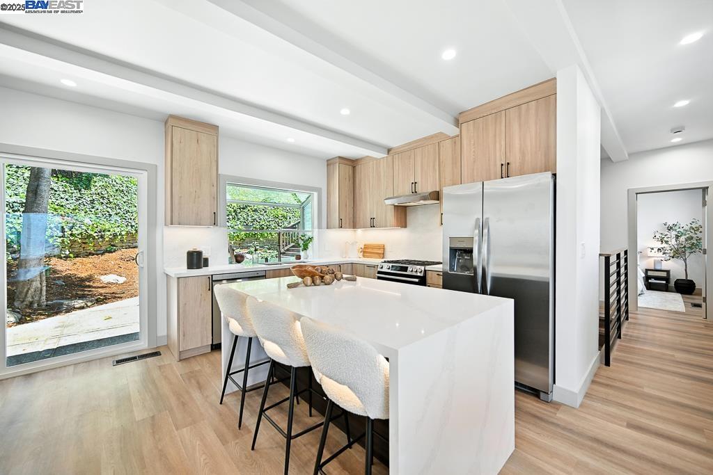 411 Vassar Ave, Berkeley, California 94708, 3 Bedrooms Bedrooms, 6 Rooms Rooms,3 BathroomsBathrooms,Residential,For Sale,411 Vassar Ave,41106448