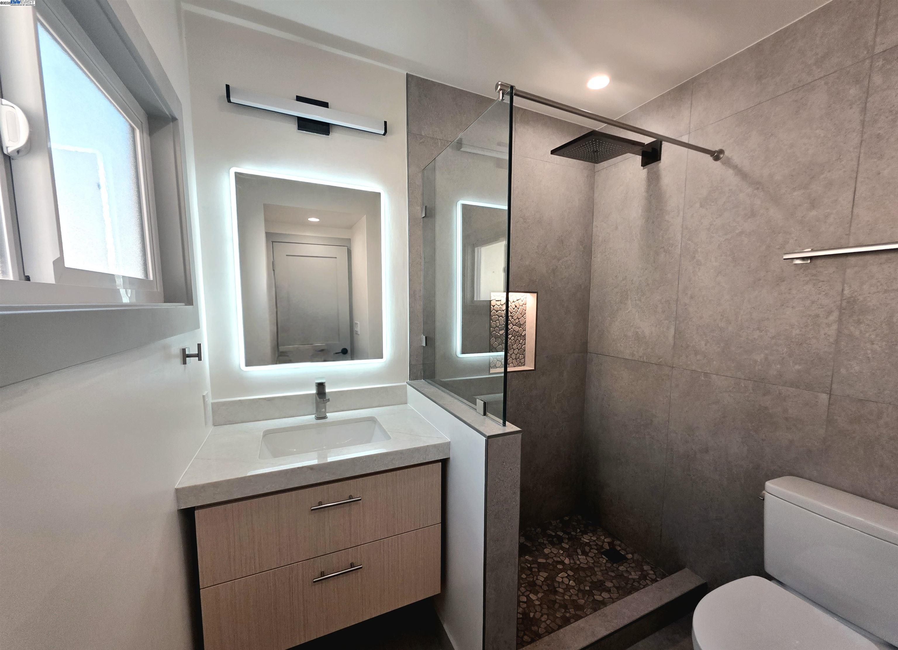 Detail Gallery Image 26 of 48 For 411 Vassar Ave, Berkeley,  CA 94708 - 3 Beds | 3 Baths