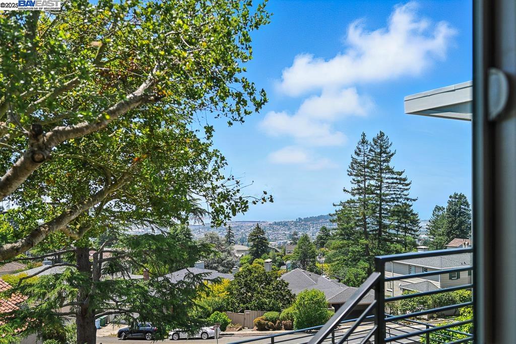 411 Vassar Ave, Berkeley, California 94708, 3 Bedrooms Bedrooms, 6 Rooms Rooms,3 BathroomsBathrooms,Residential,For Sale,411 Vassar Ave,41106448