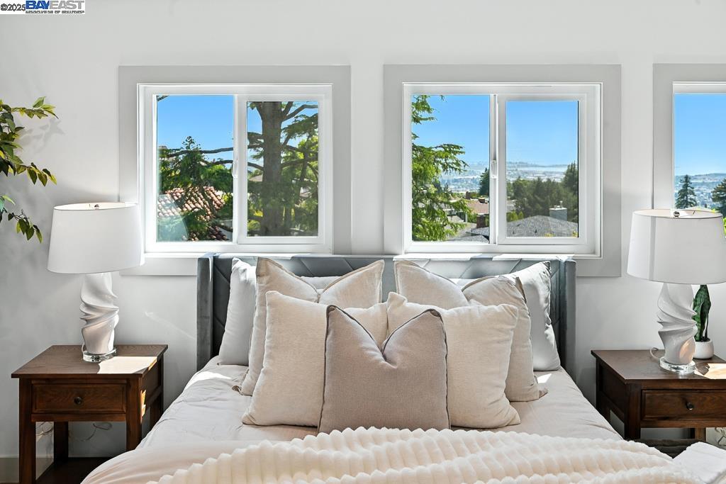 411 Vassar Ave, Berkeley, California 94708, 3 Bedrooms Bedrooms, 6 Rooms Rooms,3 BathroomsBathrooms,Residential,For Sale,411 Vassar Ave,41106448