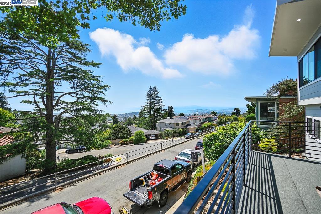 411 Vassar Ave, Berkeley, California 94708, 3 Bedrooms Bedrooms, 6 Rooms Rooms,3 BathroomsBathrooms,Residential,For Sale,411 Vassar Ave,41106448