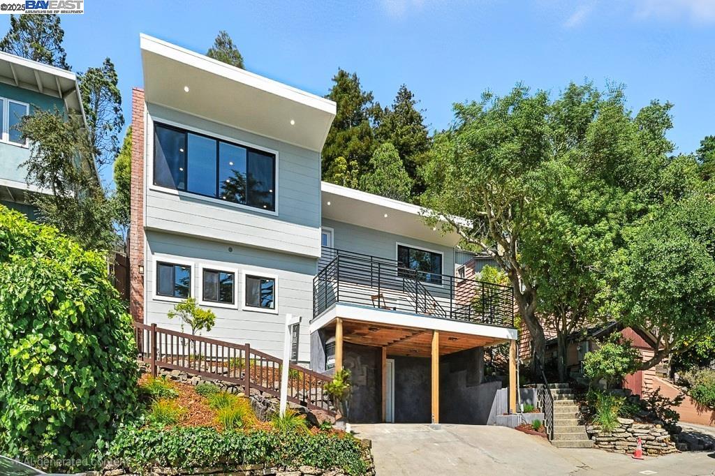 411 Vassar Ave, Berkeley, California 94708, 3 Bedrooms Bedrooms, 6 Rooms Rooms,3 BathroomsBathrooms,Residential,For Sale,411 Vassar Ave,41106448