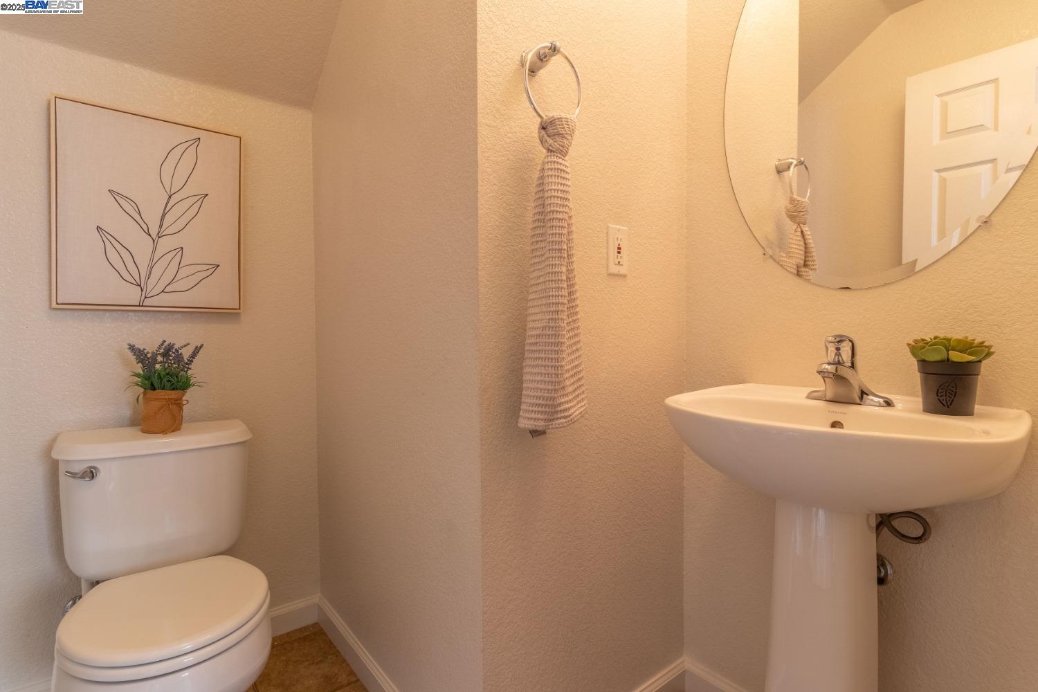 Detail Gallery Image 17 of 38 For 1526 Cat Tail Dr, Stockton,  CA 95204 - 4 Beds | 2/1 Baths