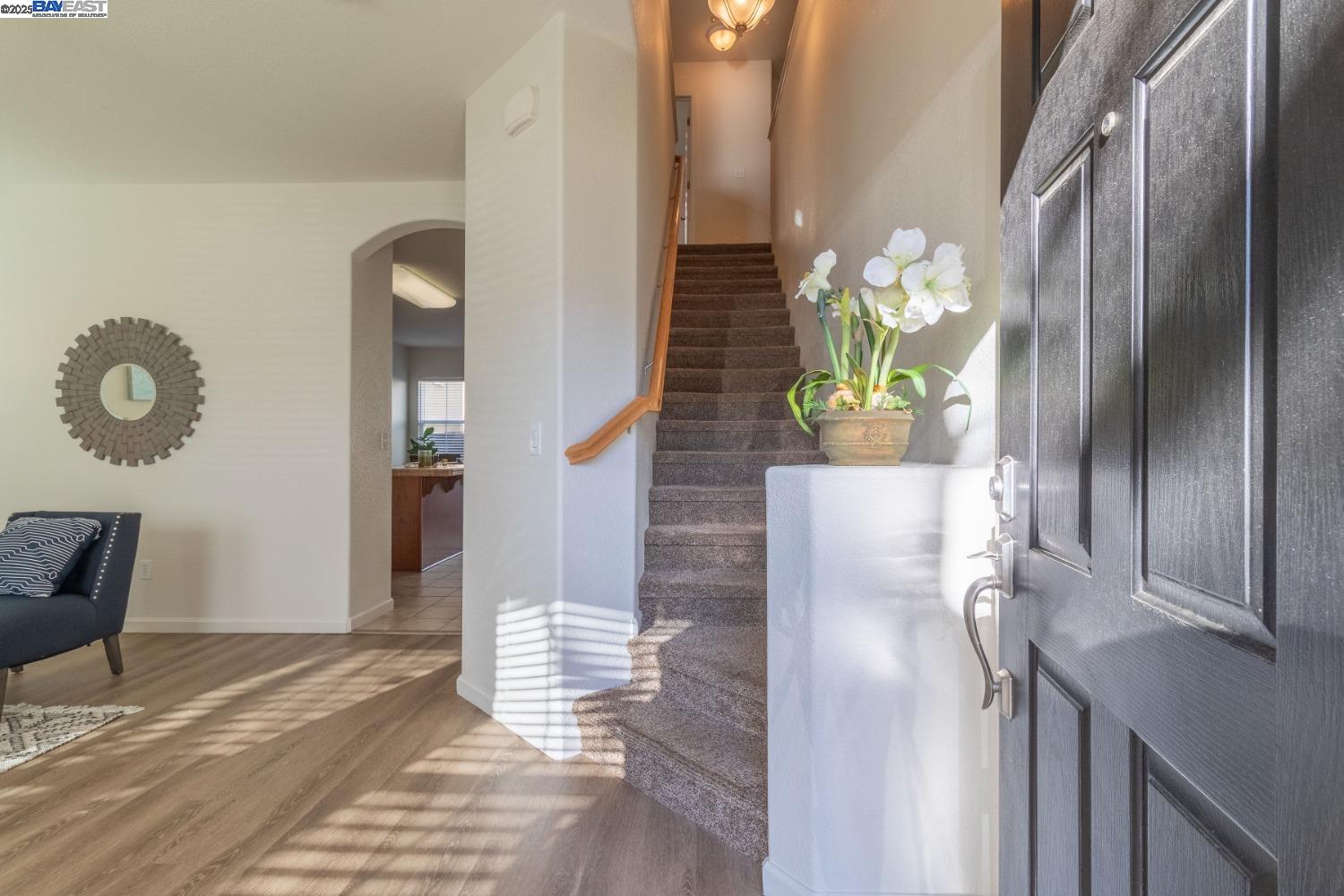 Detail Gallery Image 3 of 38 For 1526 Cat Tail Dr, Stockton,  CA 95204 - 4 Beds | 2/1 Baths