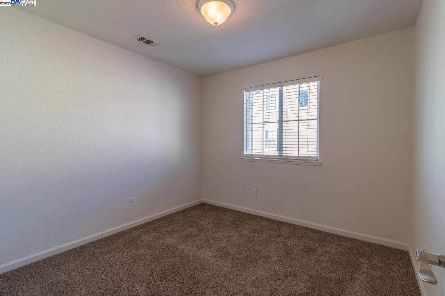 Detail Gallery Image 34 of 38 For 1526 Cat Tail Dr, Stockton,  CA 95204 - 4 Beds | 2/1 Baths