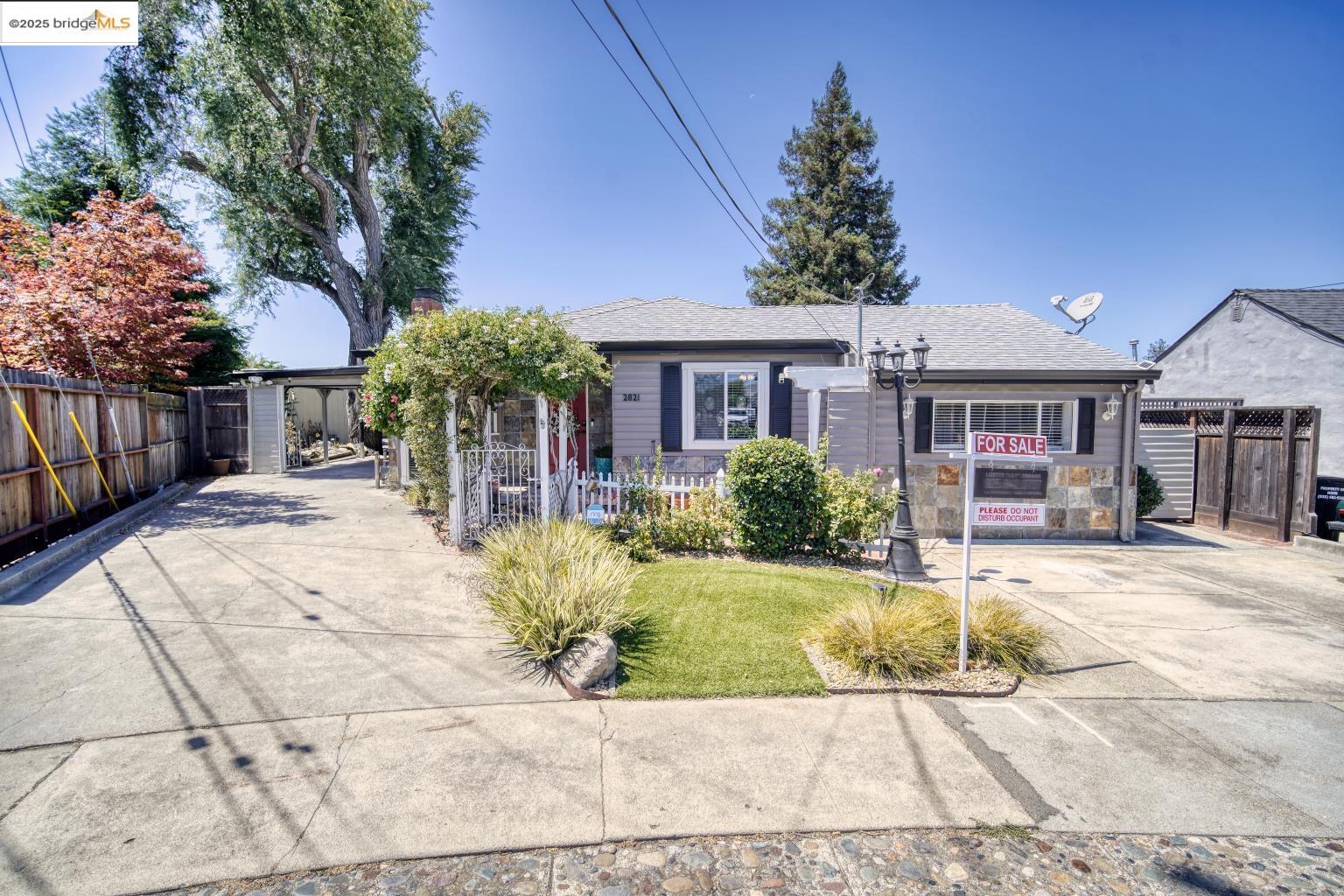 Detail Gallery Image 1 of 52 For 2821 Ponderosa  Drive, Concord,  CA 94520 - 3 Beds | 1 Baths