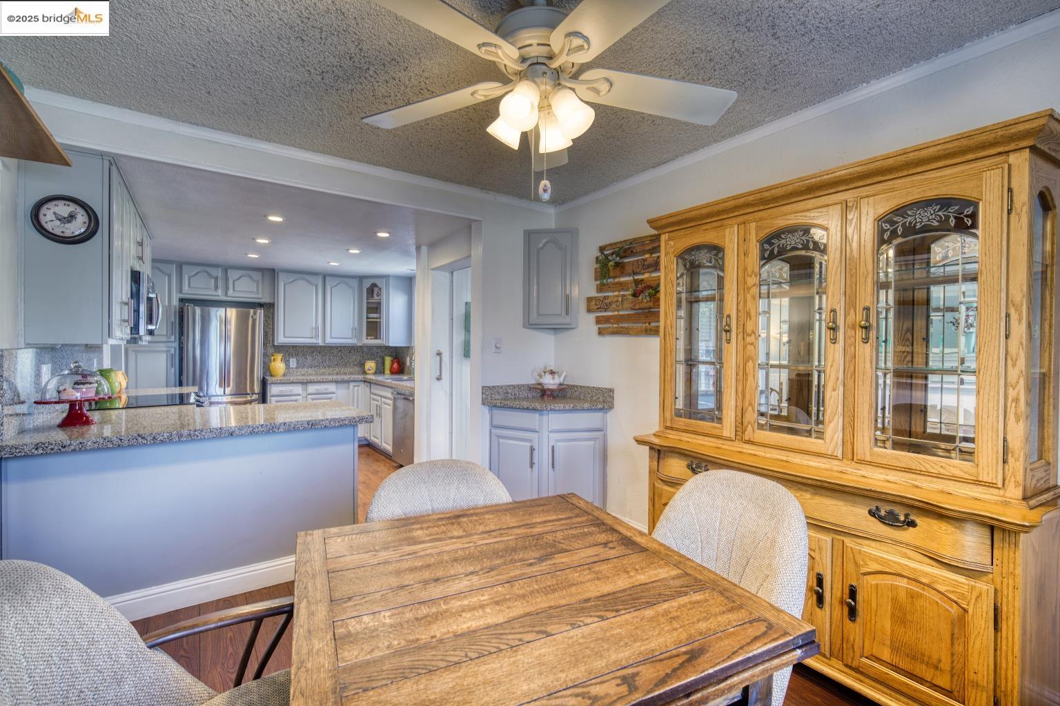 Detail Gallery Image 25 of 52 For 2821 Ponderosa  Drive, Concord,  CA 94520 - 3 Beds | 1 Baths