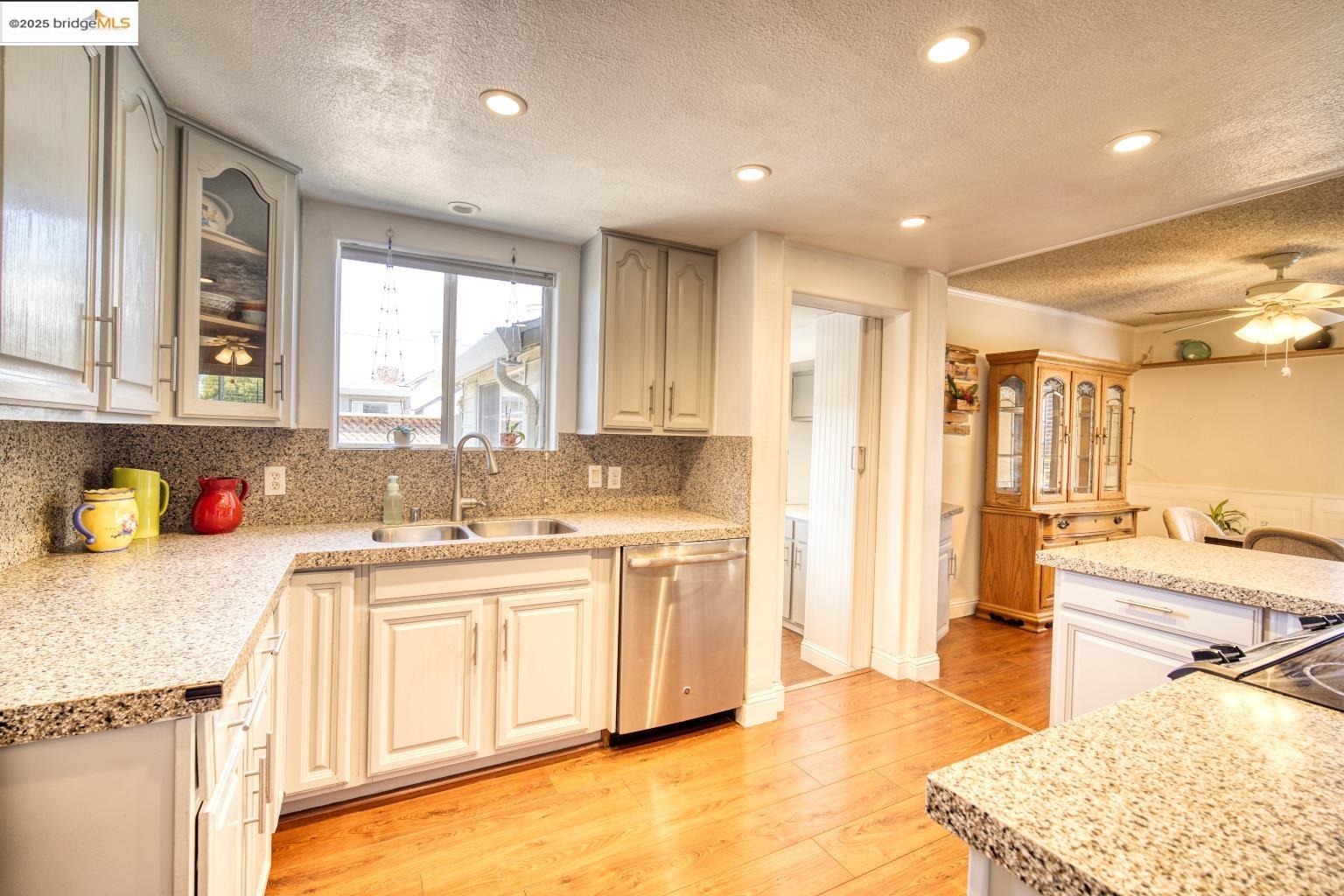 Detail Gallery Image 29 of 52 For 2821 Ponderosa  Drive, Concord,  CA 94520 - 3 Beds | 1 Baths