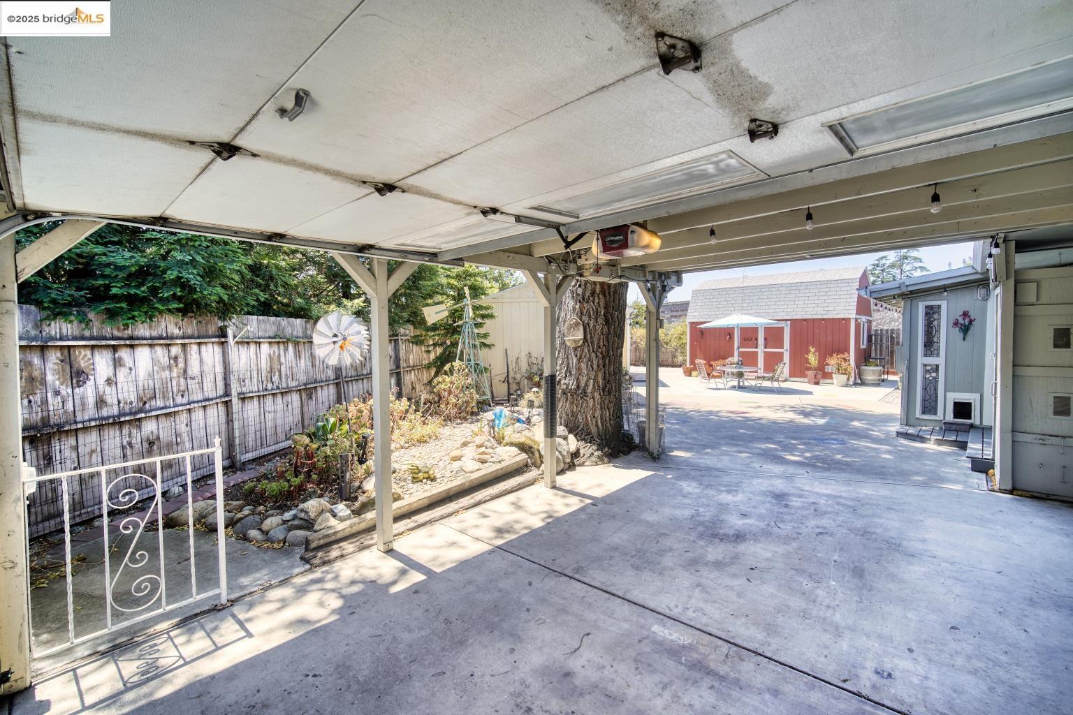 Detail Gallery Image 4 of 52 For 2821 Ponderosa  Drive, Concord,  CA 94520 - 3 Beds | 1 Baths