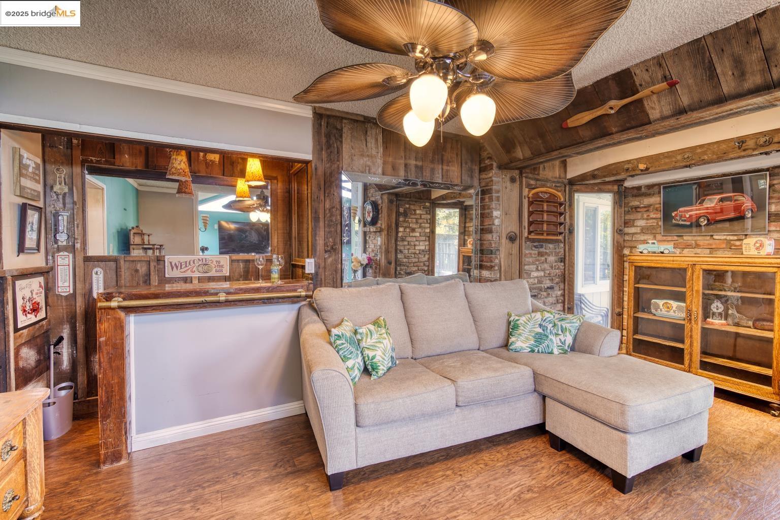 Detail Gallery Image 48 of 52 For 2821 Ponderosa  Drive, Concord,  CA 94520 - 3 Beds | 1 Baths