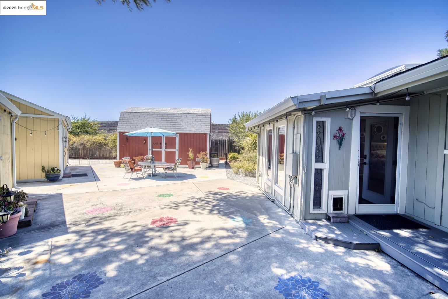 Detail Gallery Image 6 of 52 For 2821 Ponderosa  Drive, Concord,  CA 94520 - 3 Beds | 1 Baths