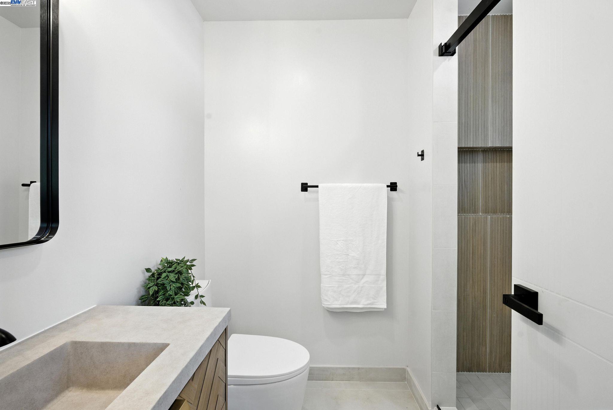 Detail Gallery Image 17 of 37 For 1173 Myrtle Dr, Sunnyvale,  CA 94086 - 4 Beds | 3 Baths