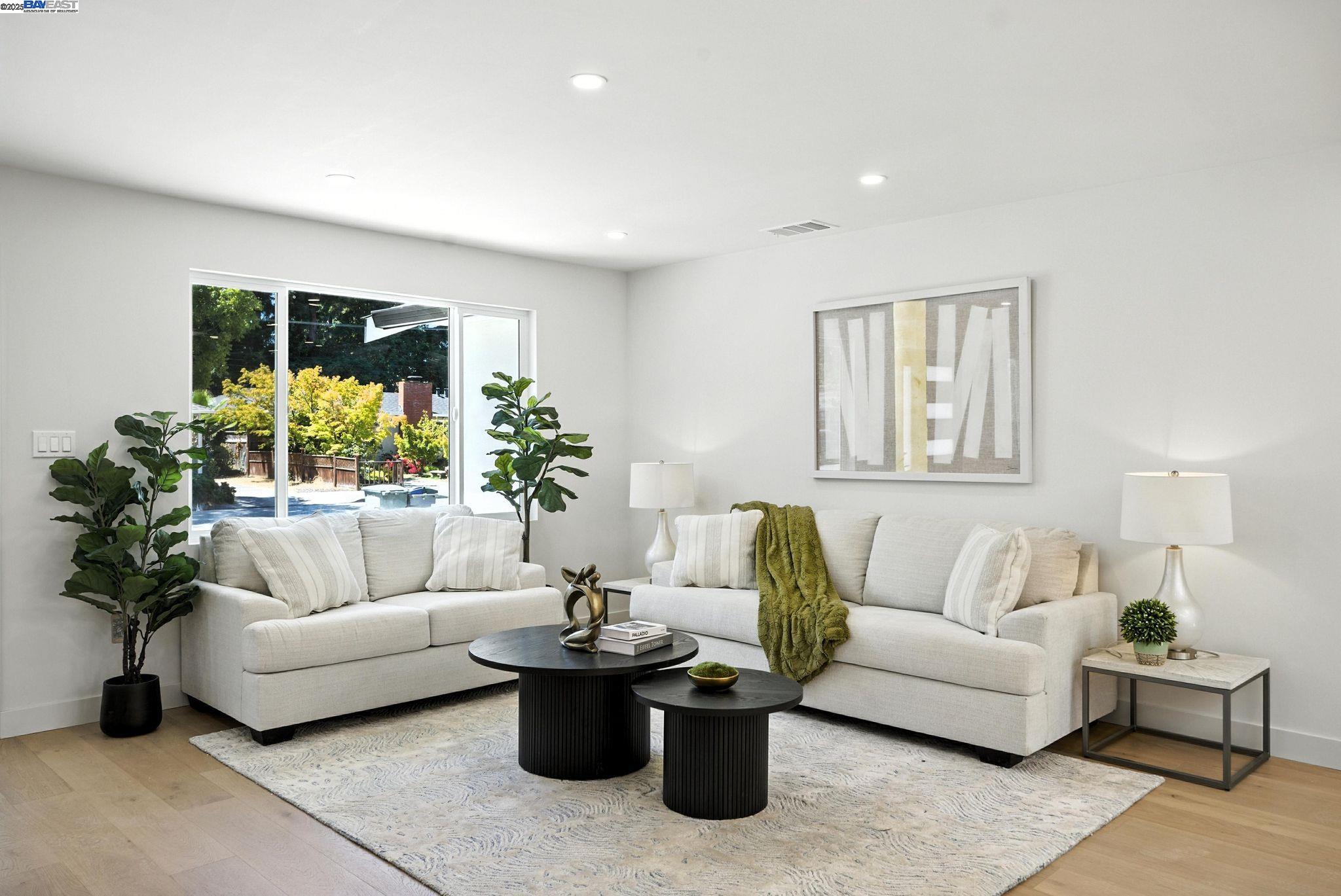 Detail Gallery Image 7 of 37 For 1173 Myrtle Dr, Sunnyvale,  CA 94086 - 4 Beds | 3 Baths