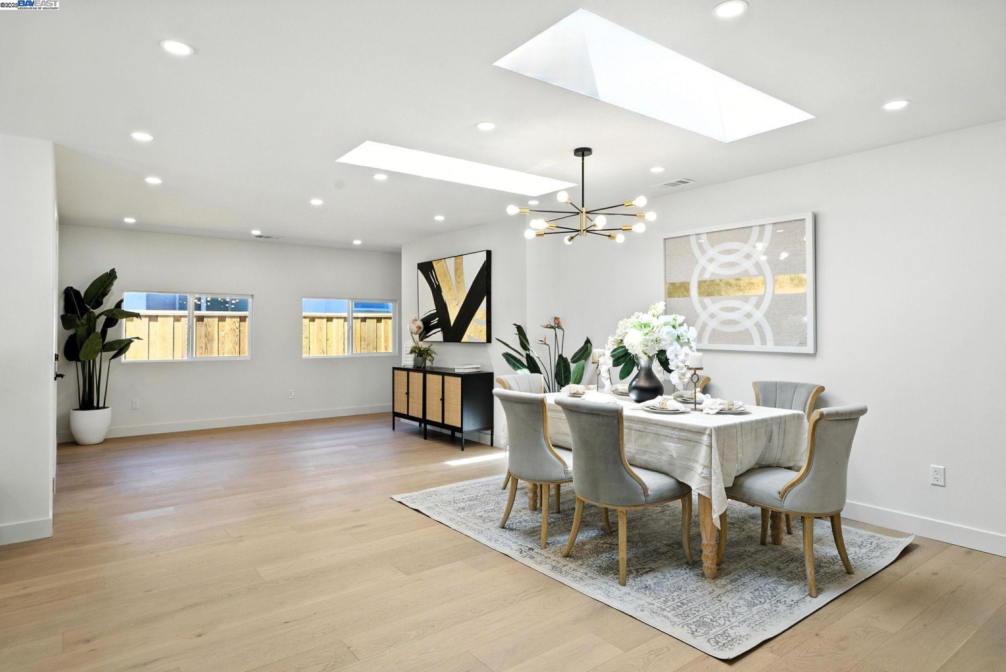 Detail Gallery Image 9 of 37 For 1173 Myrtle Dr, Sunnyvale,  CA 94086 - 4 Beds | 3 Baths