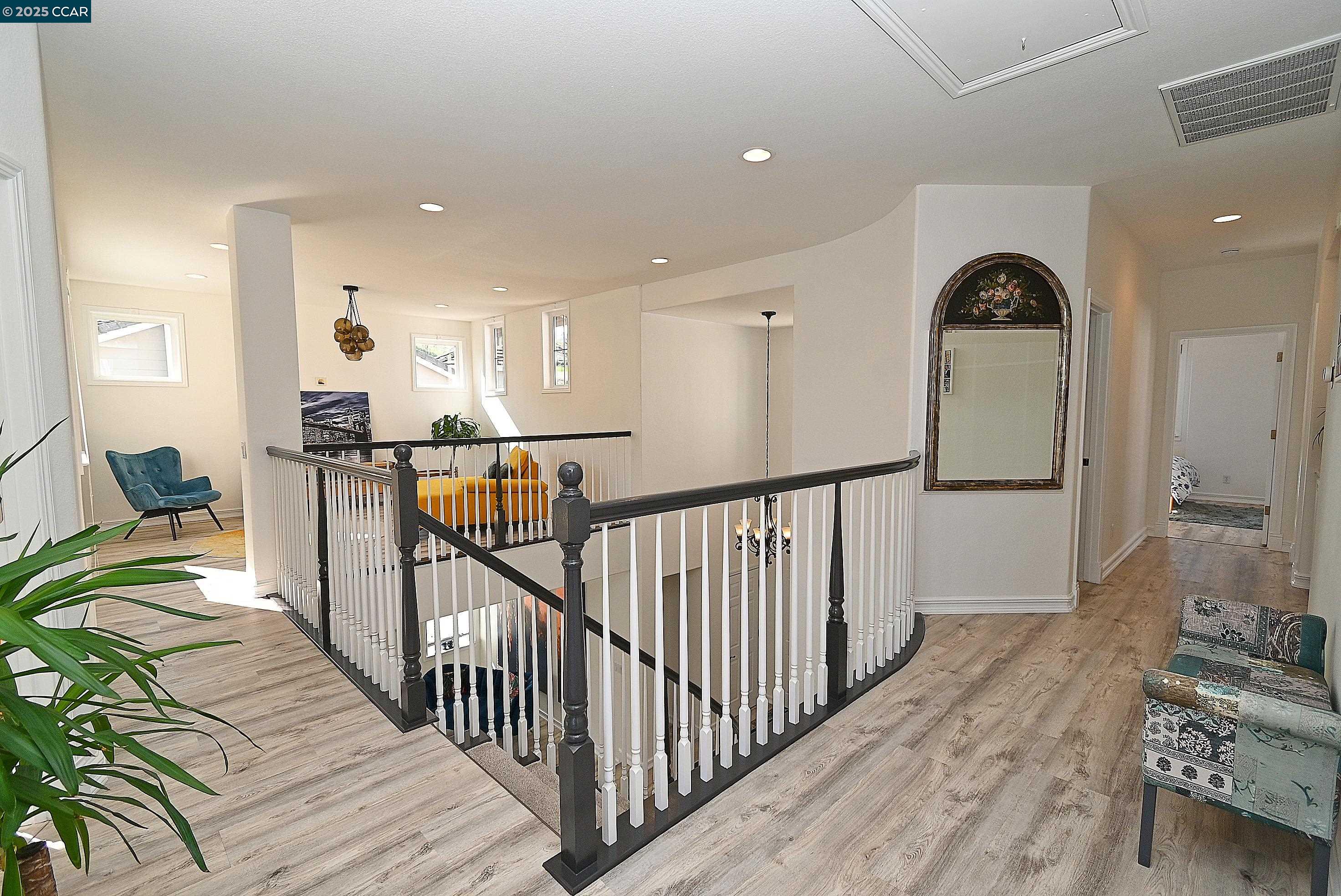 Detail Gallery Image 24 of 55 For 829 Deer Spring Cir, Concord,  CA 94521 - 5 Beds | 2/1 Baths